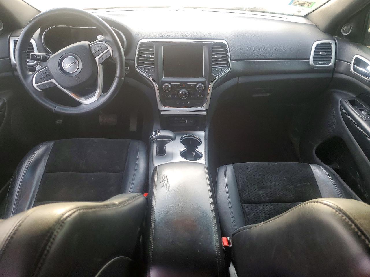 2015 Jeep Grand Cherokee Laredo Silver vin: 1C4RJFAG0FC225285