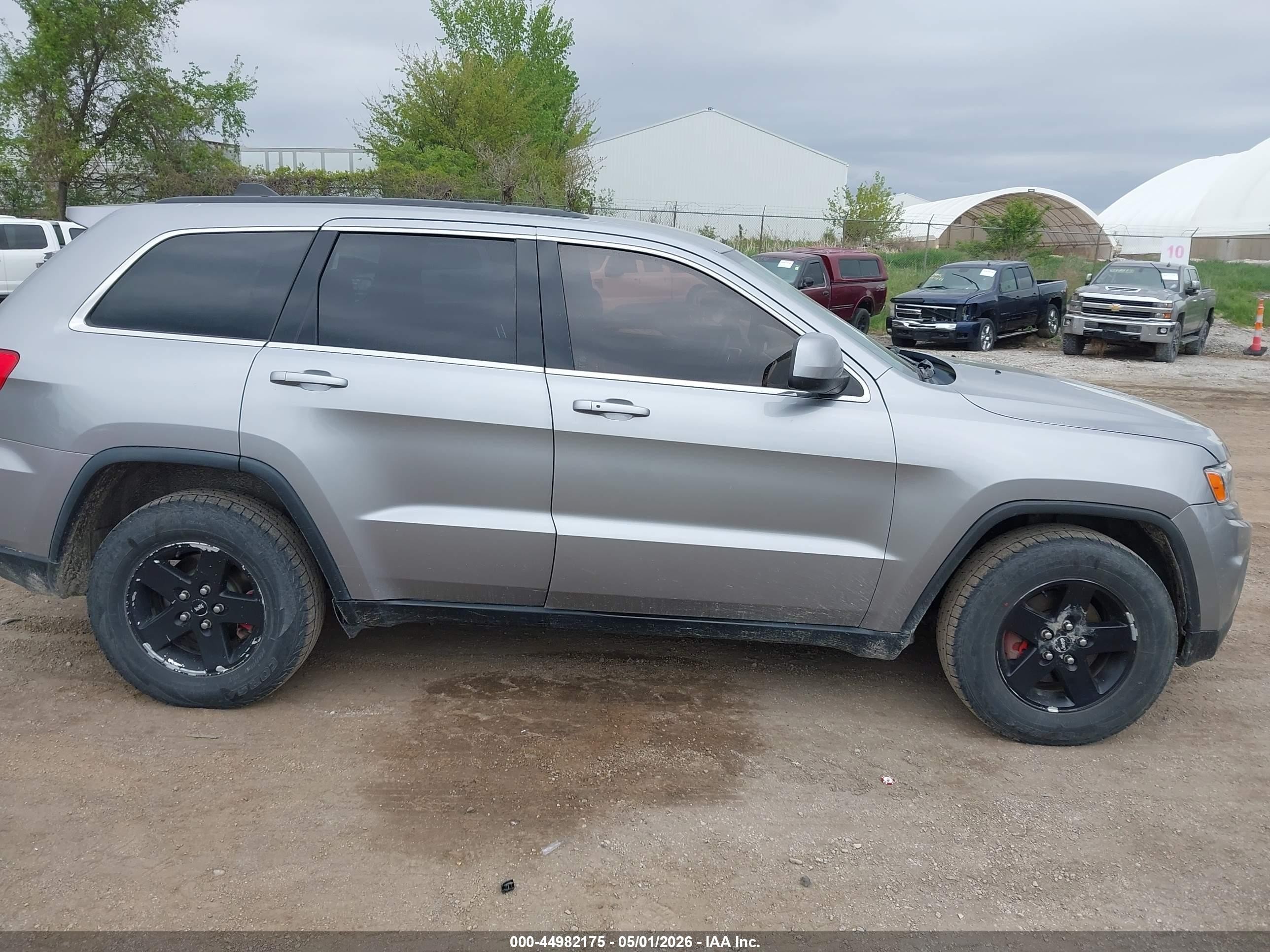 2015 Jeep Grand Cherokee Laredo Silver vin: 1C4RJFAG0FC234178