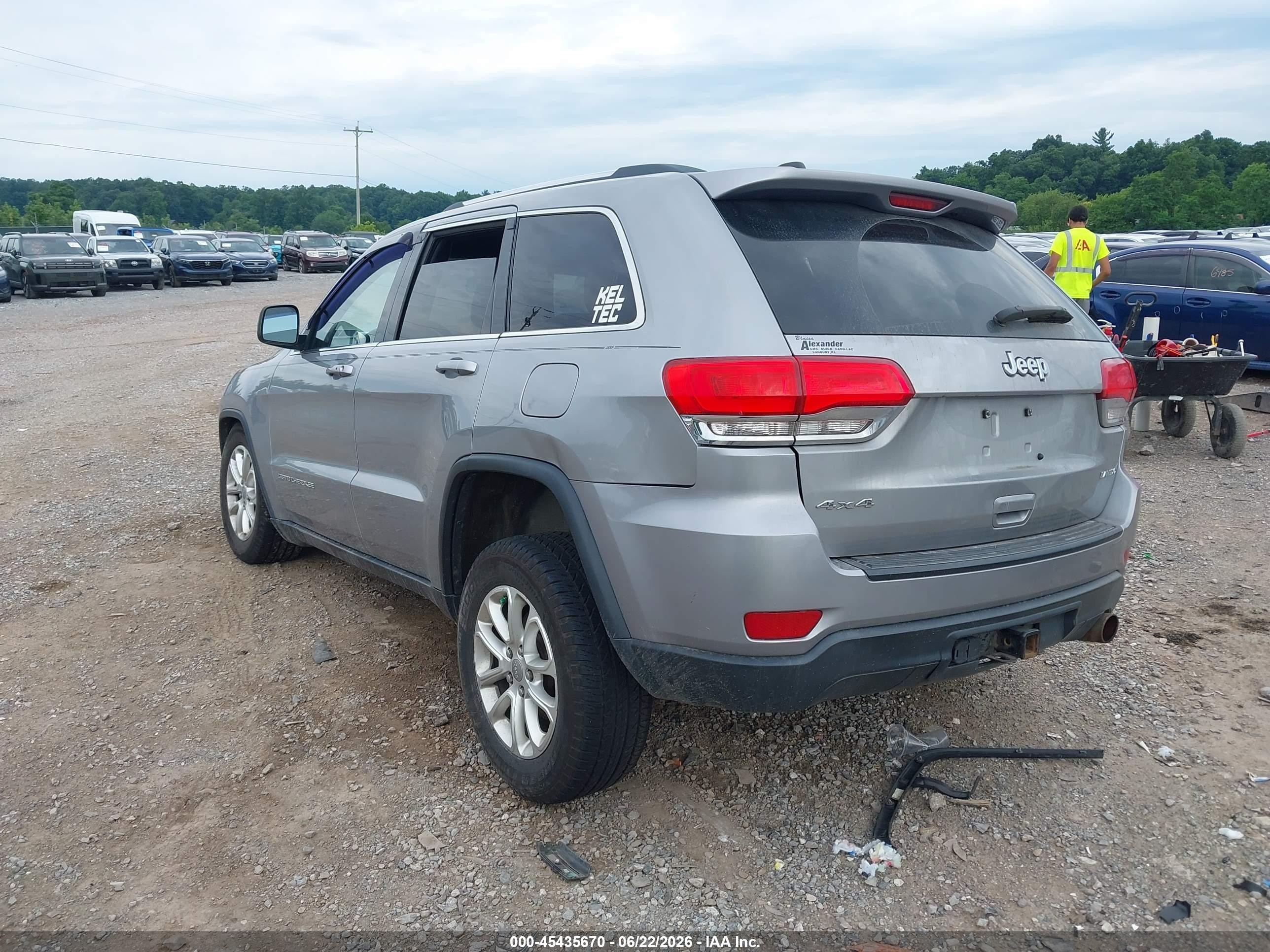 2015 Jeep Grand Cherokee Laredo Silver vin: 1C4RJFAG0FC659934