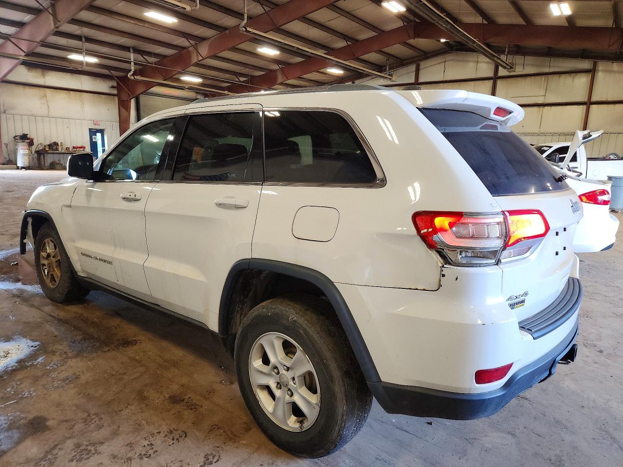 2015 Jeep Grand Cherokee Laredo White vin: 1C4RJFAG0FC730906