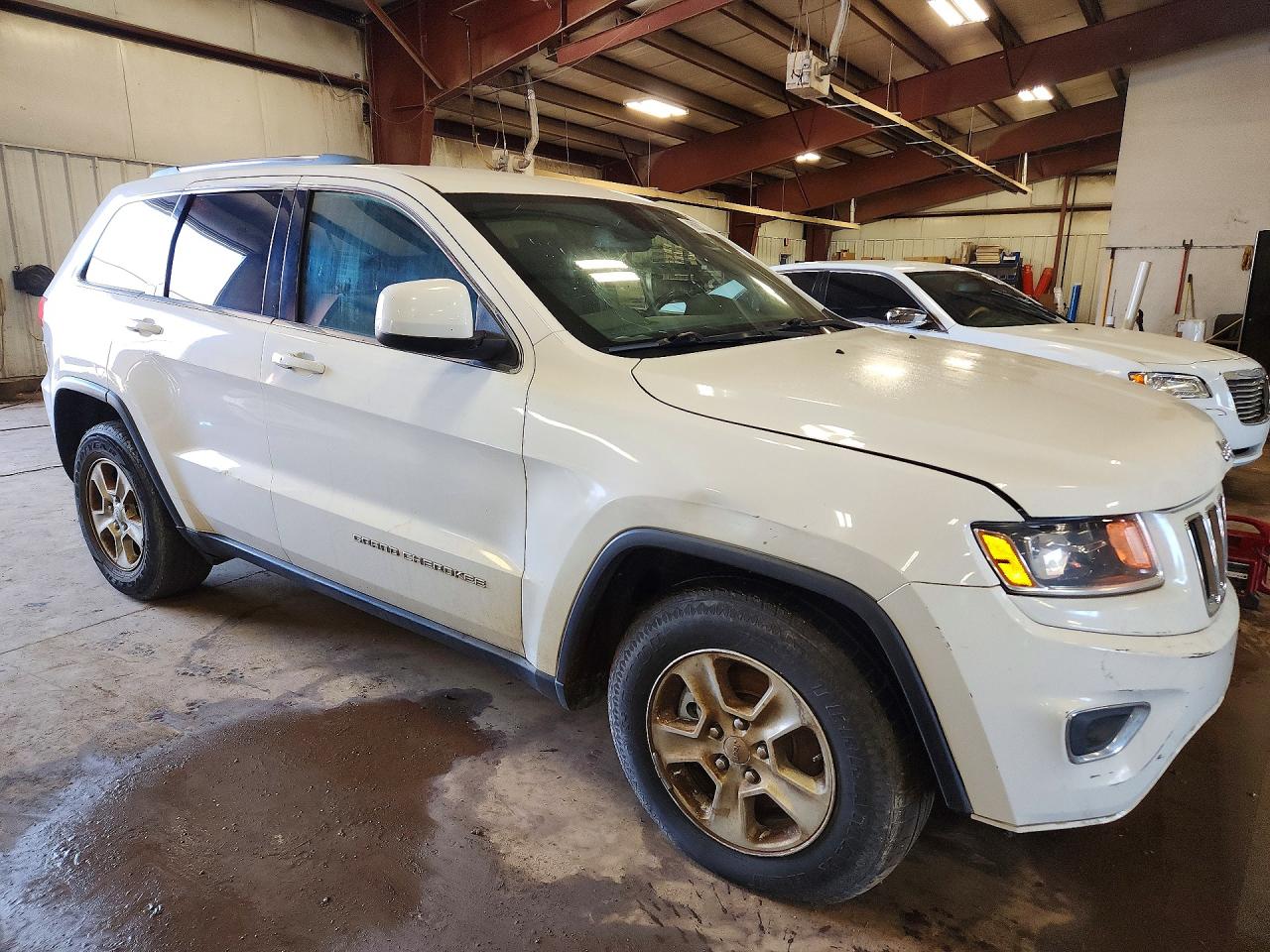 2015 Jeep Grand Cherokee Laredo White vin: 1C4RJFAG0FC730906