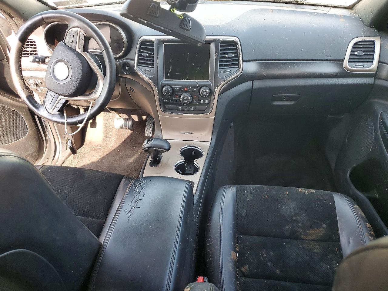 2015 Jeep Grand Cherokee Laredo Белый vin: 1C4RJFAG0FC742358