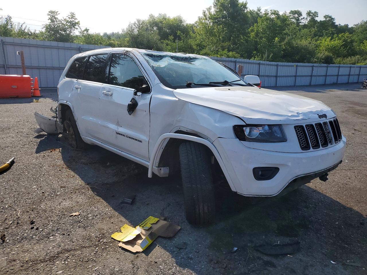 2015 Jeep Grand Cherokee Laredo Белый vin: 1C4RJFAG0FC742358