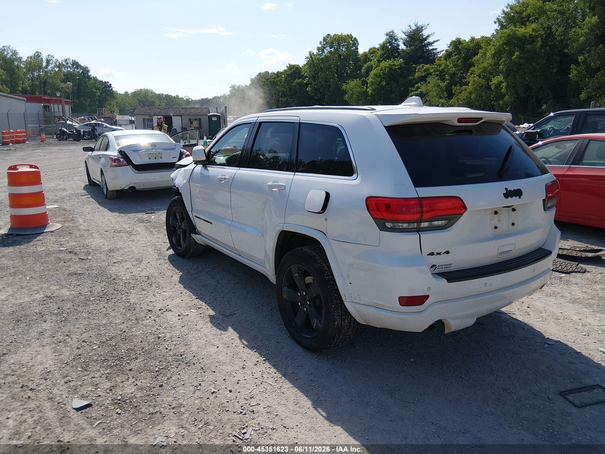 2015 Jeep Grand Cherokee Altitude White vin: 1C4RJFAG0FC812442