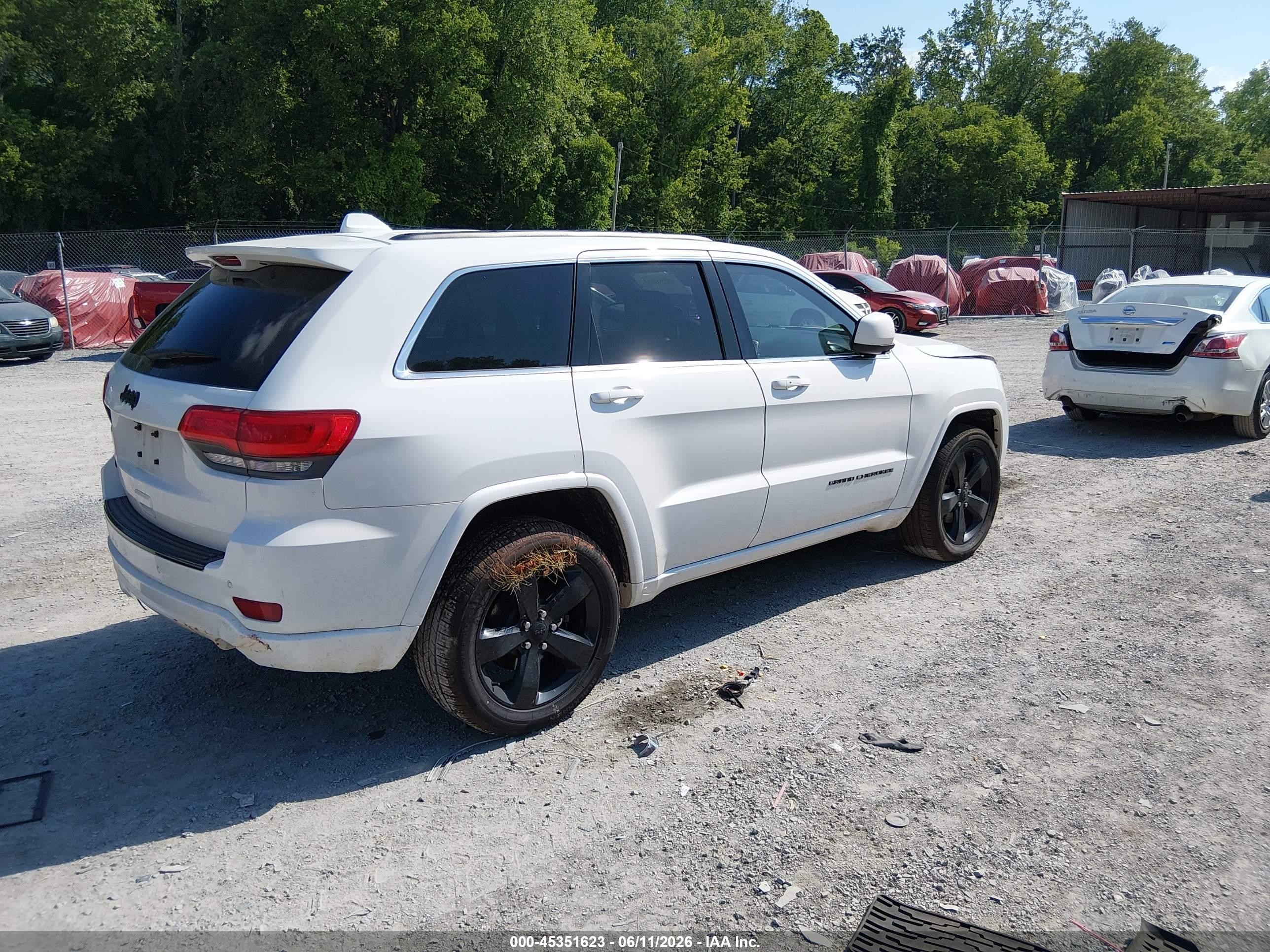 2015 Jeep Grand Cherokee Altitude White vin: 1C4RJFAG0FC812442