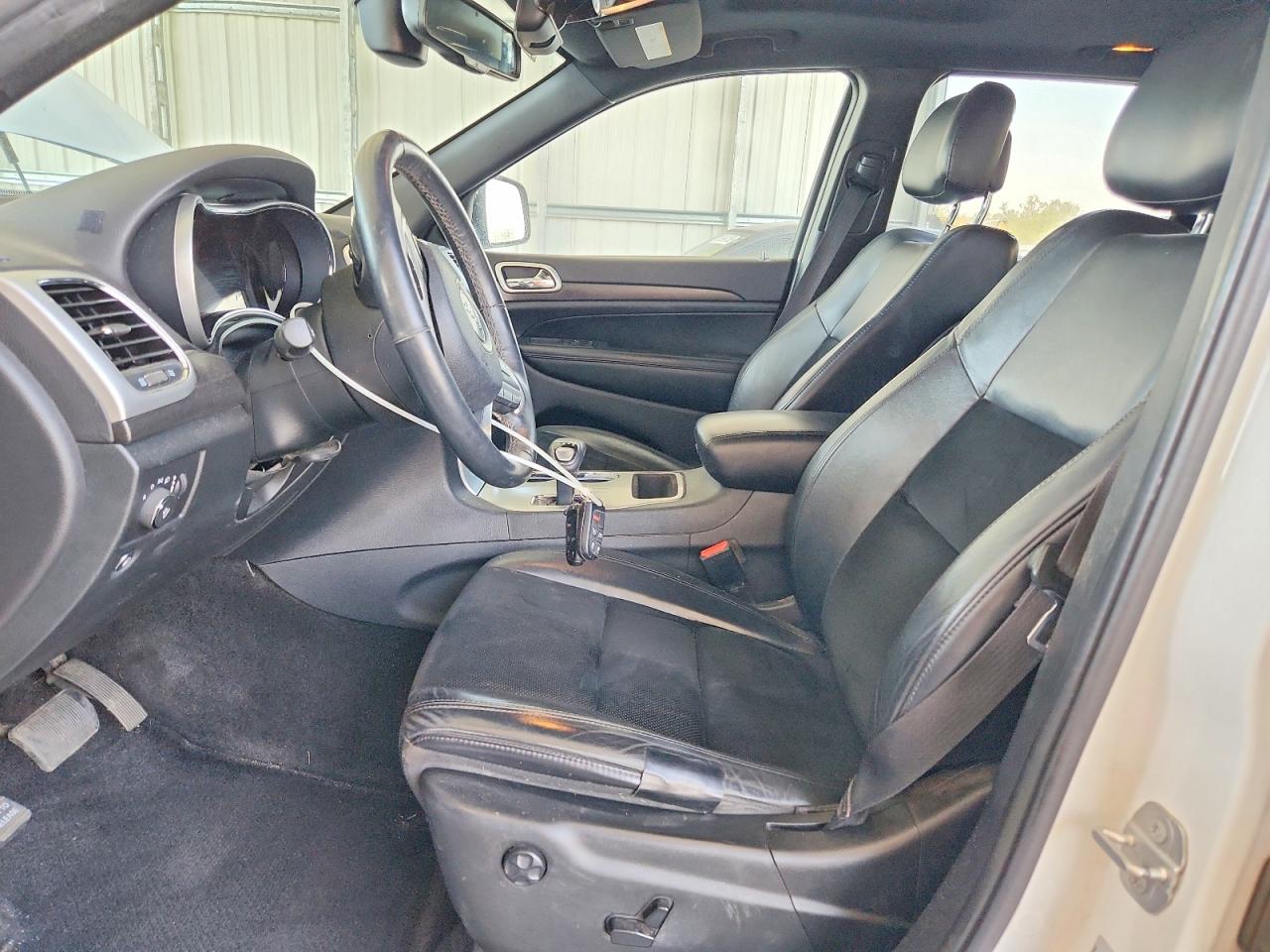 2015 Jeep Grand Cherokee Laredo White vin: 1C4RJFAG0FC820945