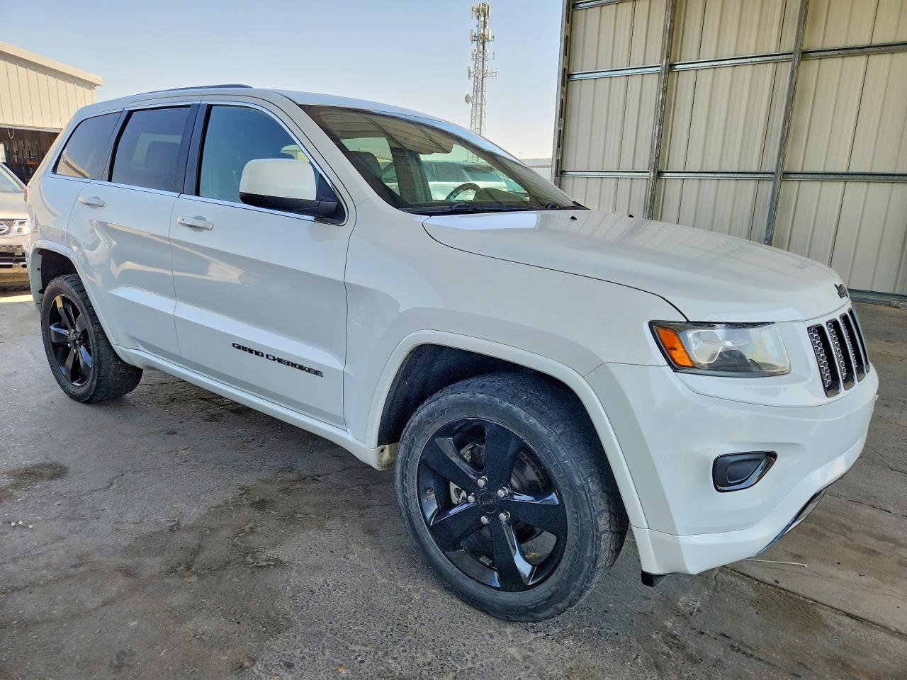2015 Jeep Grand Cherokee Laredo White vin: 1C4RJFAG0FC820945