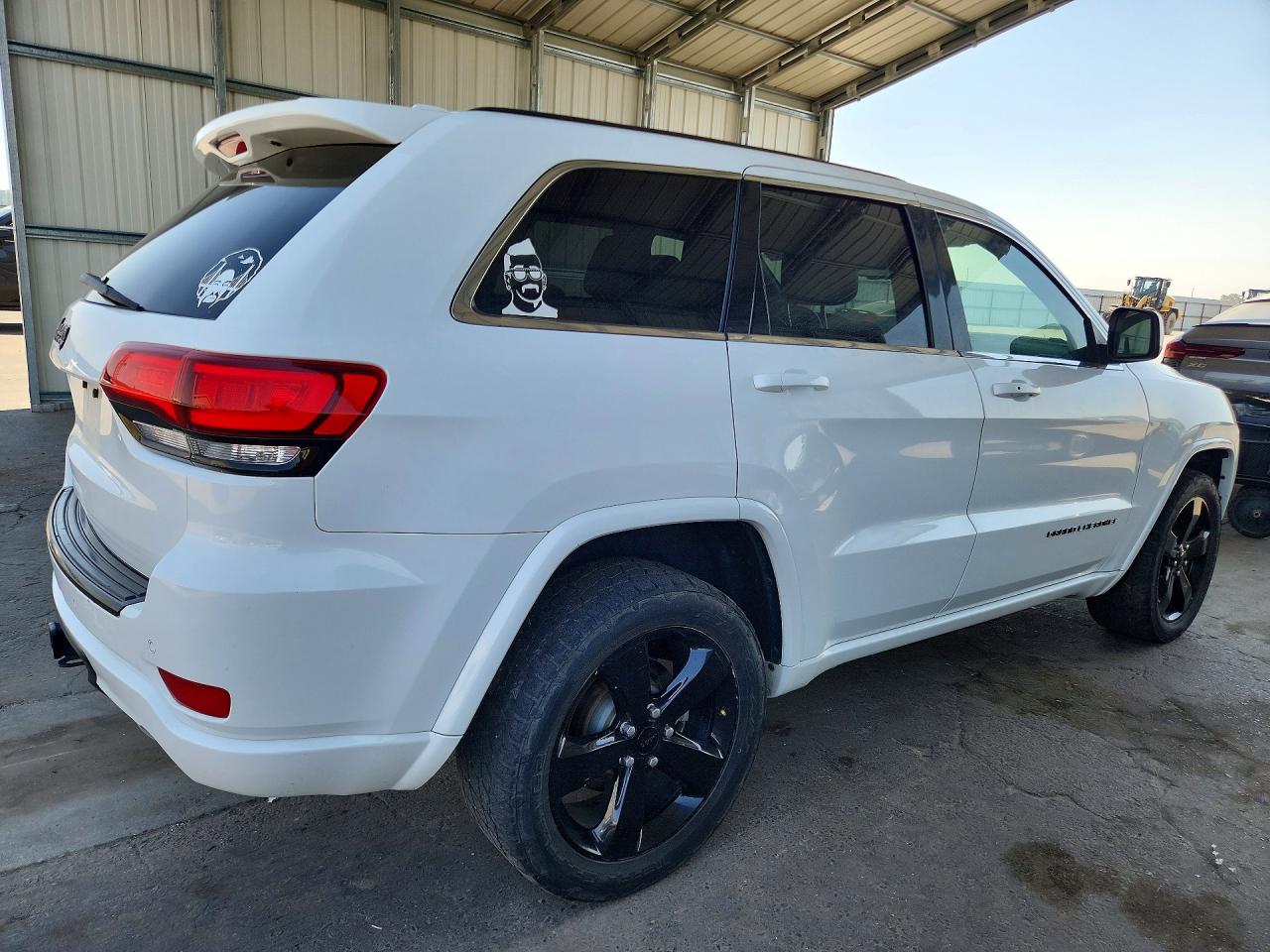 2015 Jeep Grand Cherokee Laredo White vin: 1C4RJFAG0FC820945