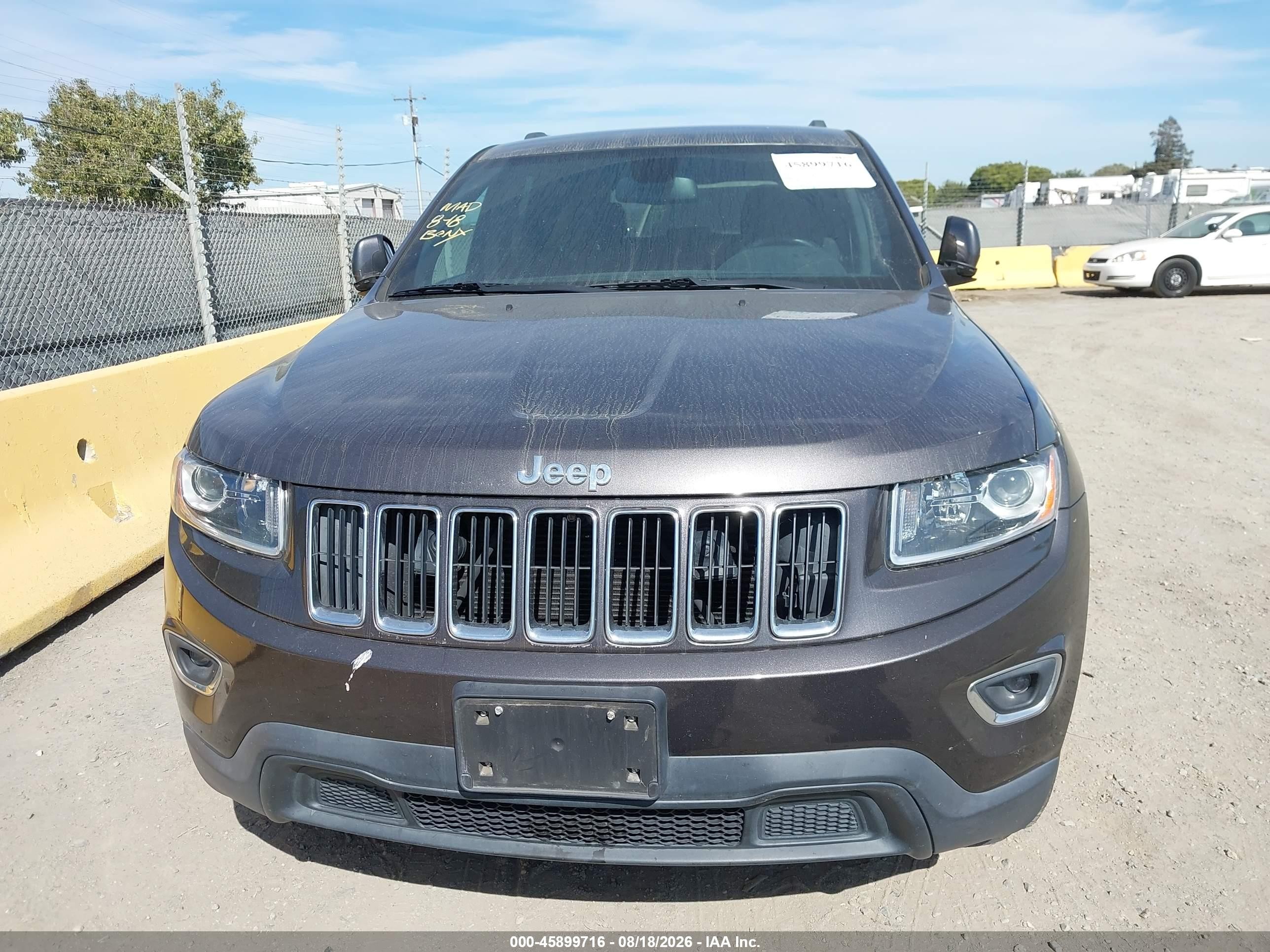 2015 Jeep Grand Cherokee Laredo Gray vin: 1C4RJFAG0FC858529