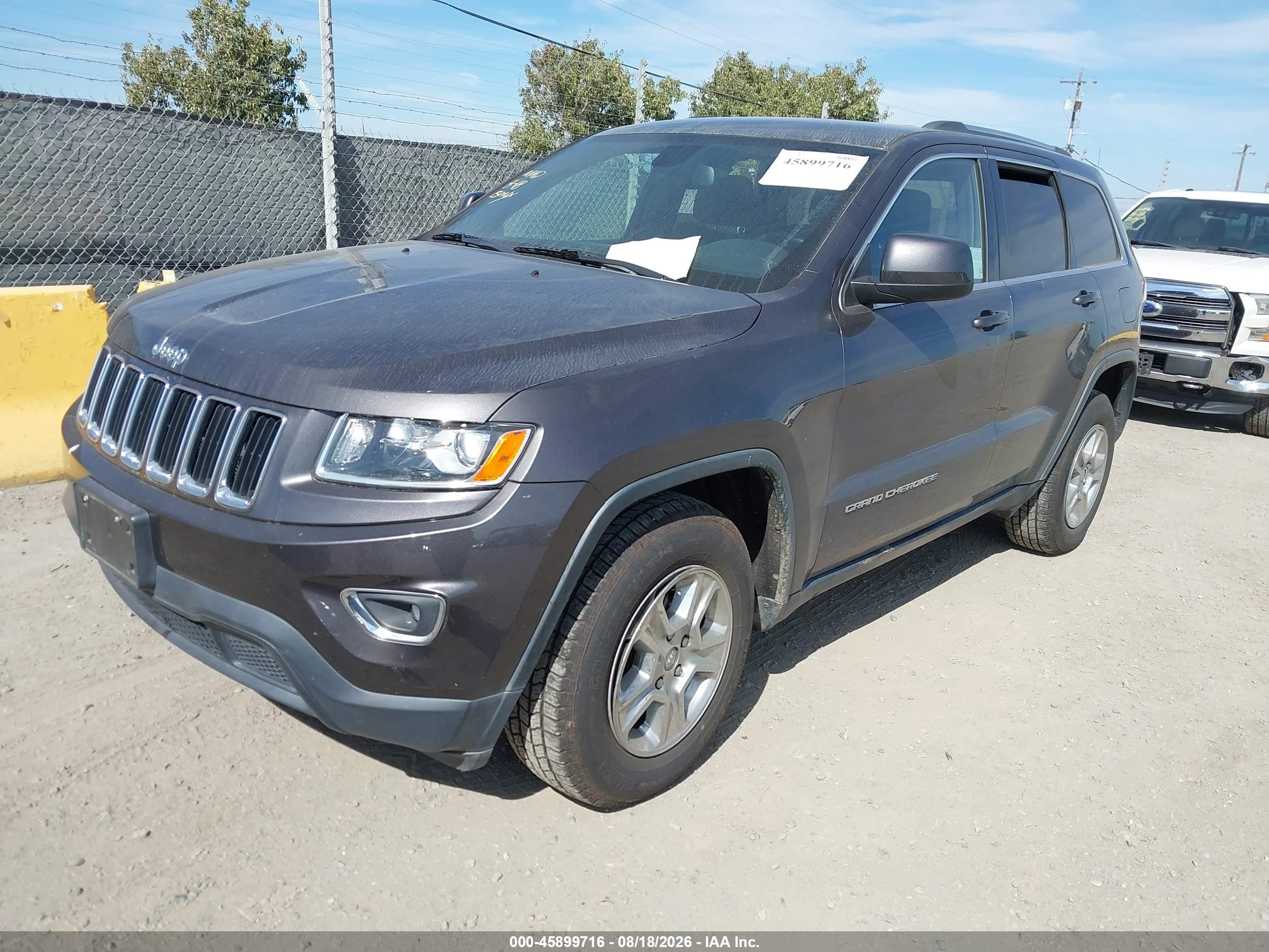 2015 Jeep Grand Cherokee Laredo Gray vin: 1C4RJFAG0FC858529