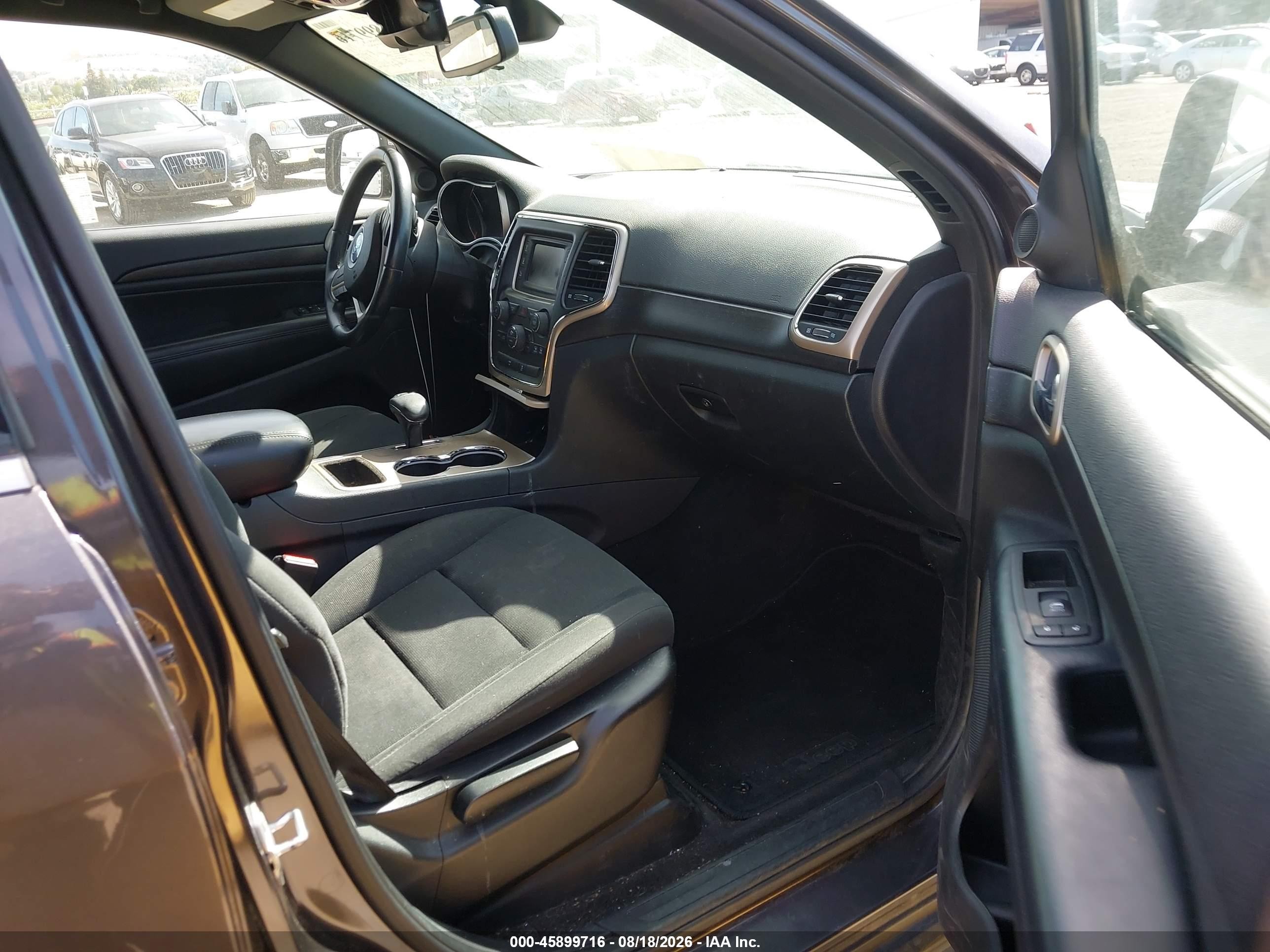 2015 Jeep Grand Cherokee Laredo Gray vin: 1C4RJFAG0FC858529