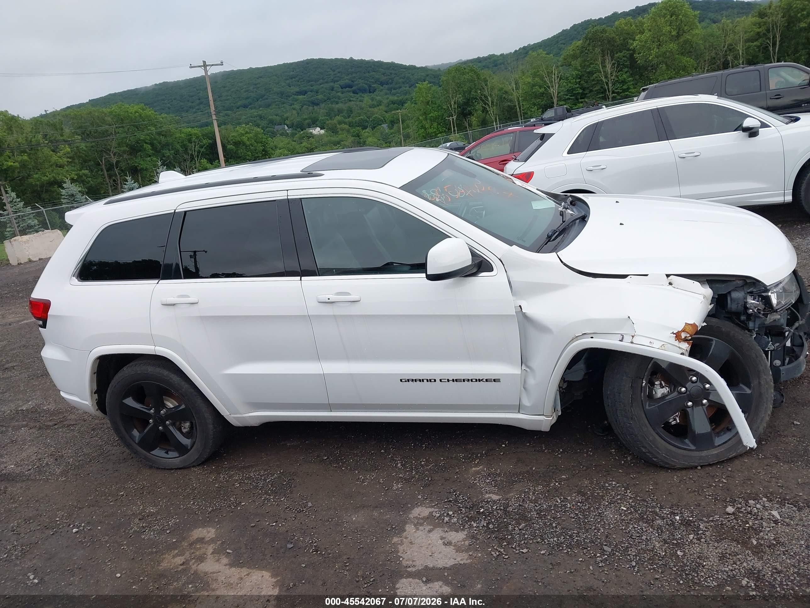 2015 Jeep Grand Cherokee Altitude White vin: 1C4RJFAG0FC858854