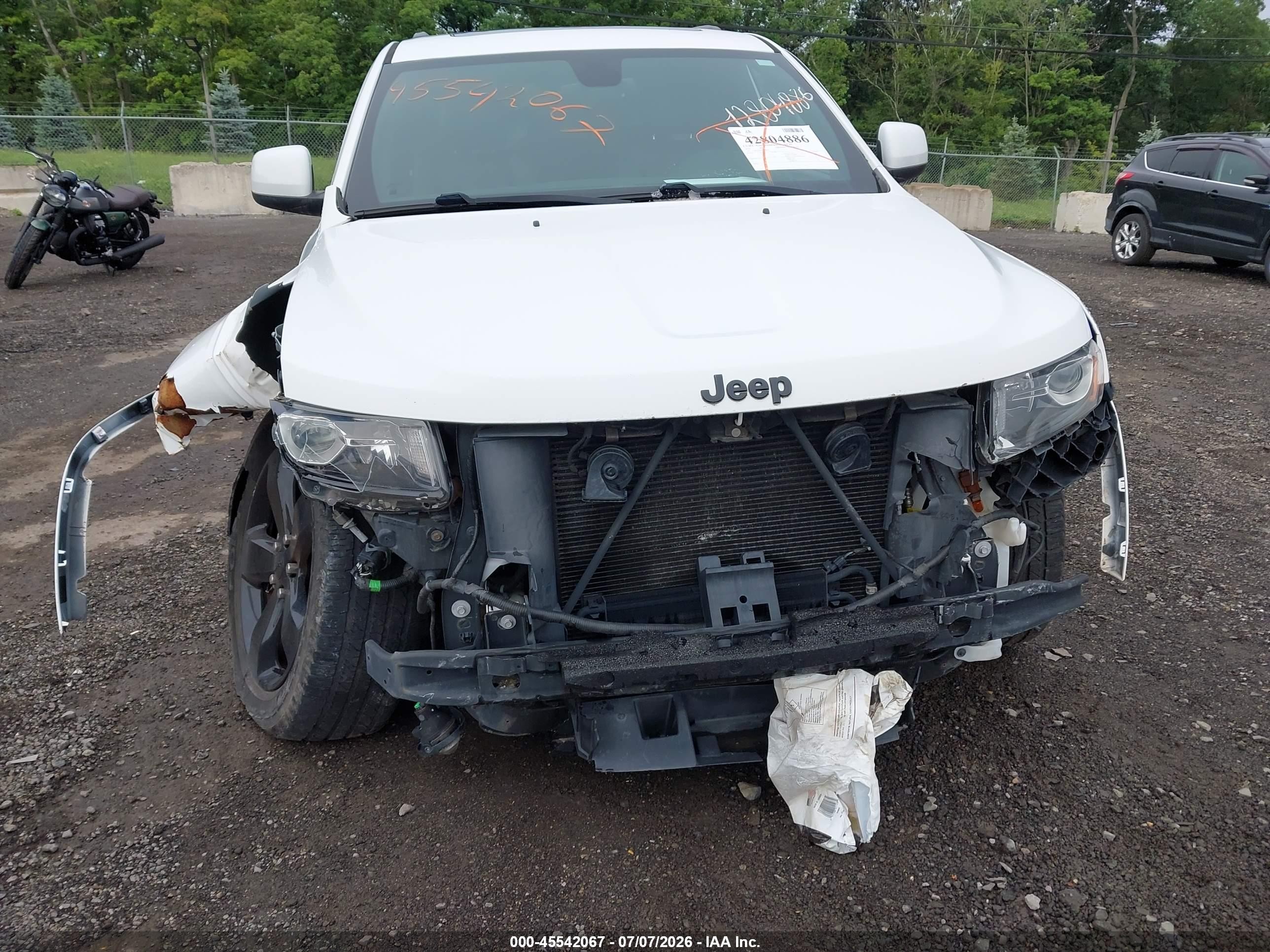 2015 Jeep Grand Cherokee Altitude White vin: 1C4RJFAG0FC858854