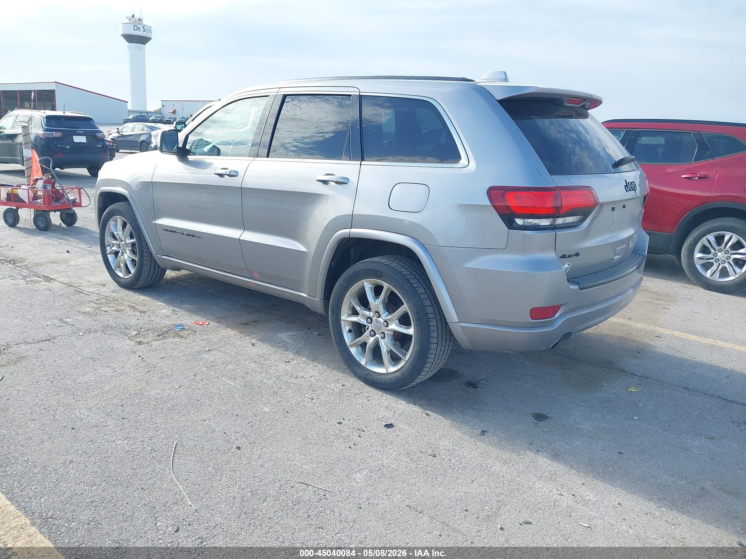 2015 Jeep Grand Cherokee Altitude Silver vin: 1C4RJFAG0FC884662