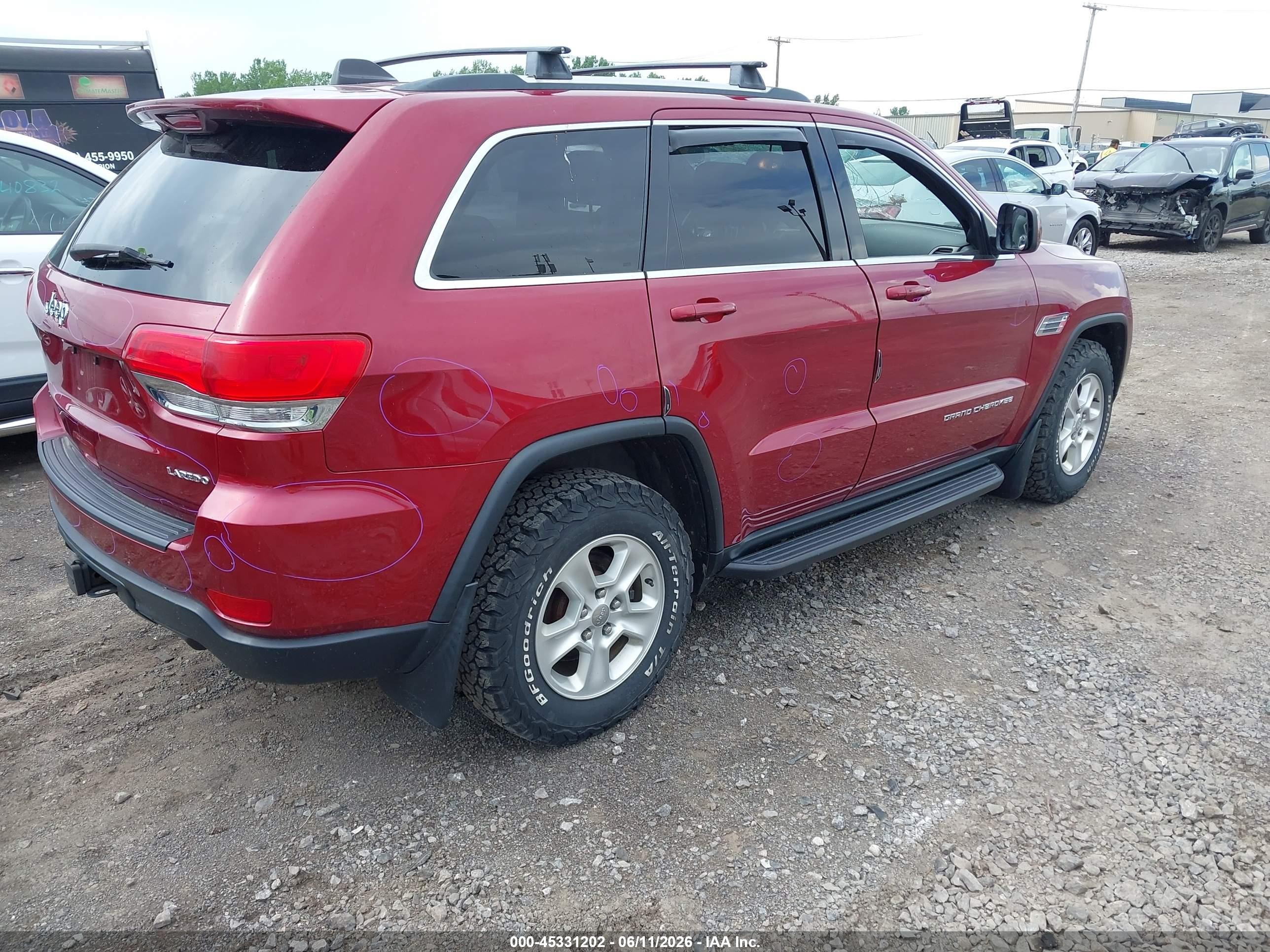 2015 Jeep Grand Cherokee Laredo Red vin: 1C4RJFAG0FC942575