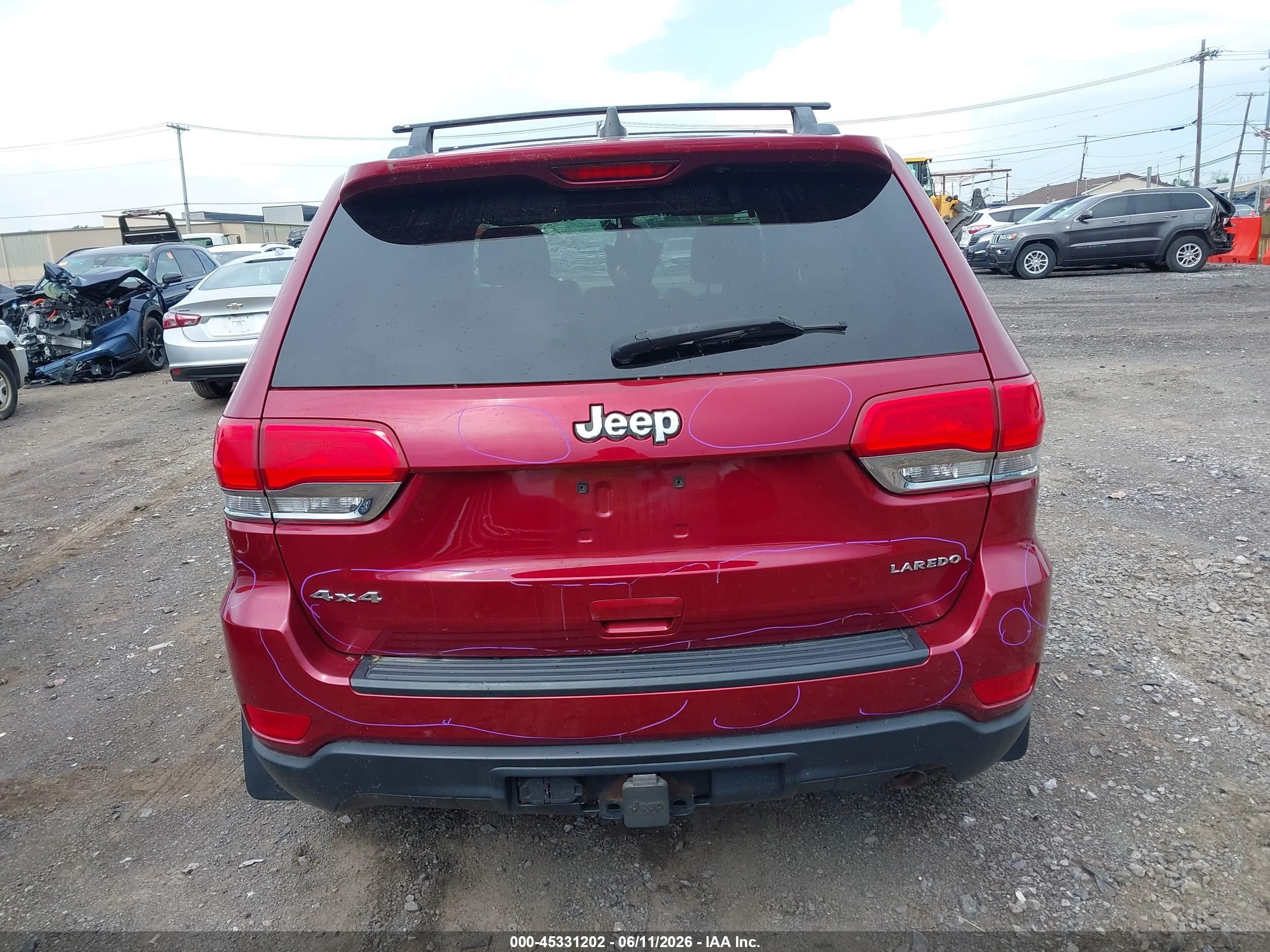 2015 Jeep Grand Cherokee Laredo Red vin: 1C4RJFAG0FC942575