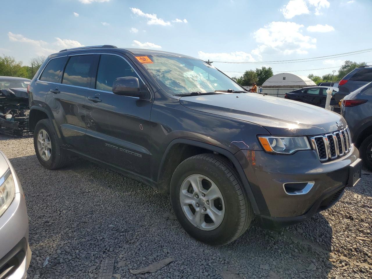 2017 Jeep Grand Cherokee Laredo Gray vin: 1C4RJFAG0HC828630
