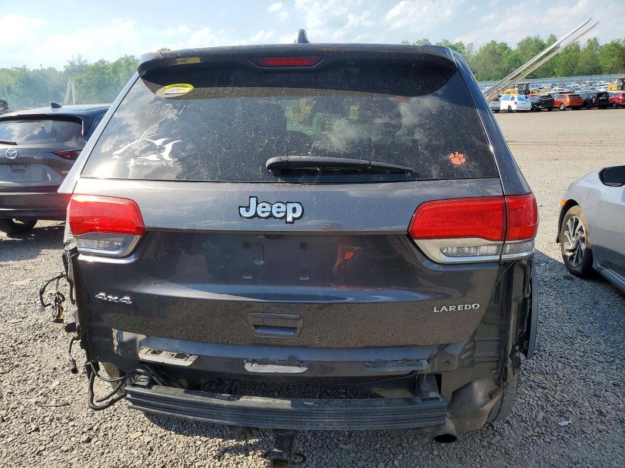 2017 Jeep Grand Cherokee Laredo Gray vin: 1C4RJFAG0HC828630