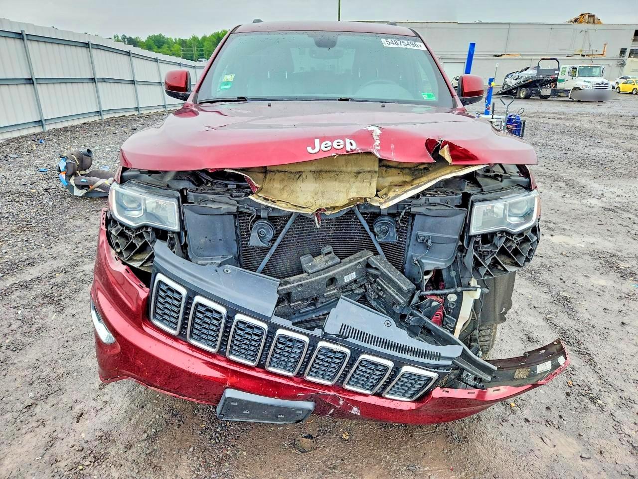 2018 Jeep Grand Cherokee Laredo Бордовый vin: 1C4RJFAG0JC303833