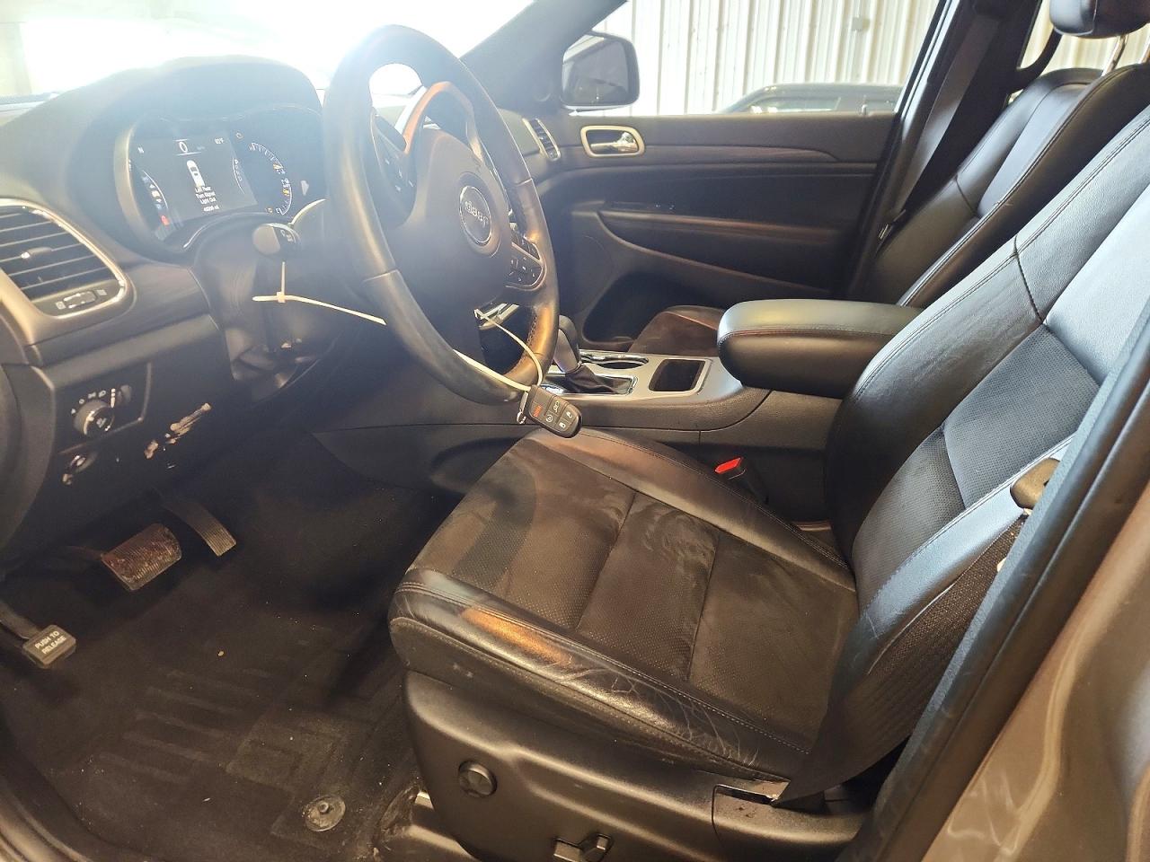 2019 Jeep Grand Cherokee Laredo Gray vin: 1C4RJFAG0KC600618