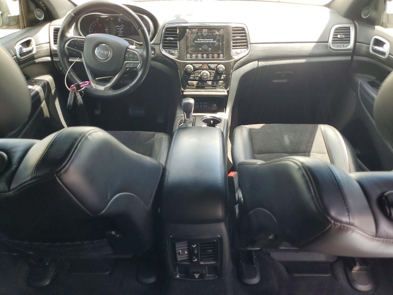 2022 Jeep Grand Cherokee Laredo E Белый vin: 1C4RJFAG0NC150487