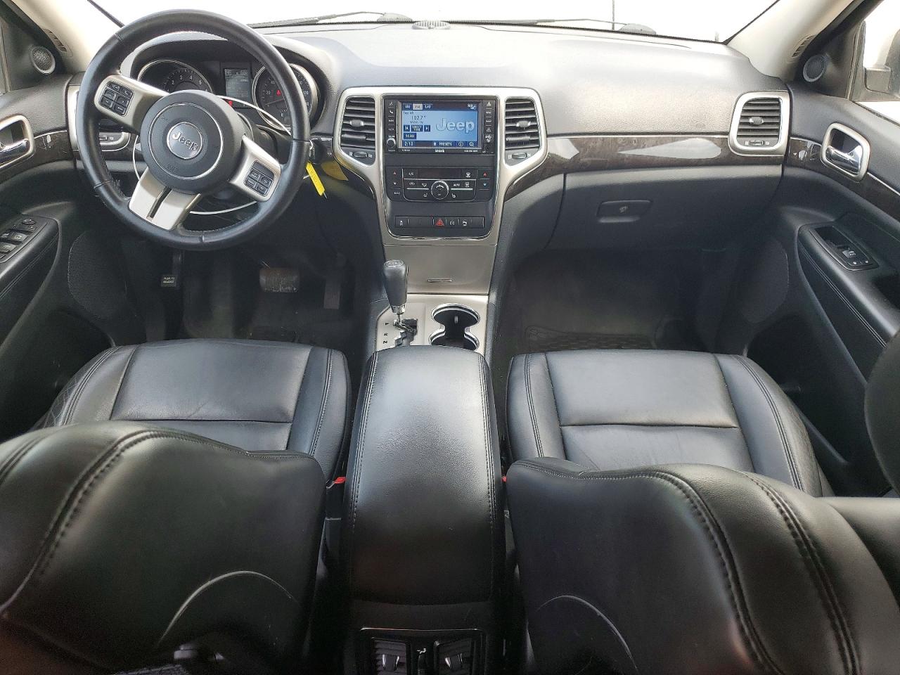 2012 Jeep Grand Cherokee Laredo Silver vin: 1C4RJFAG1CC145294