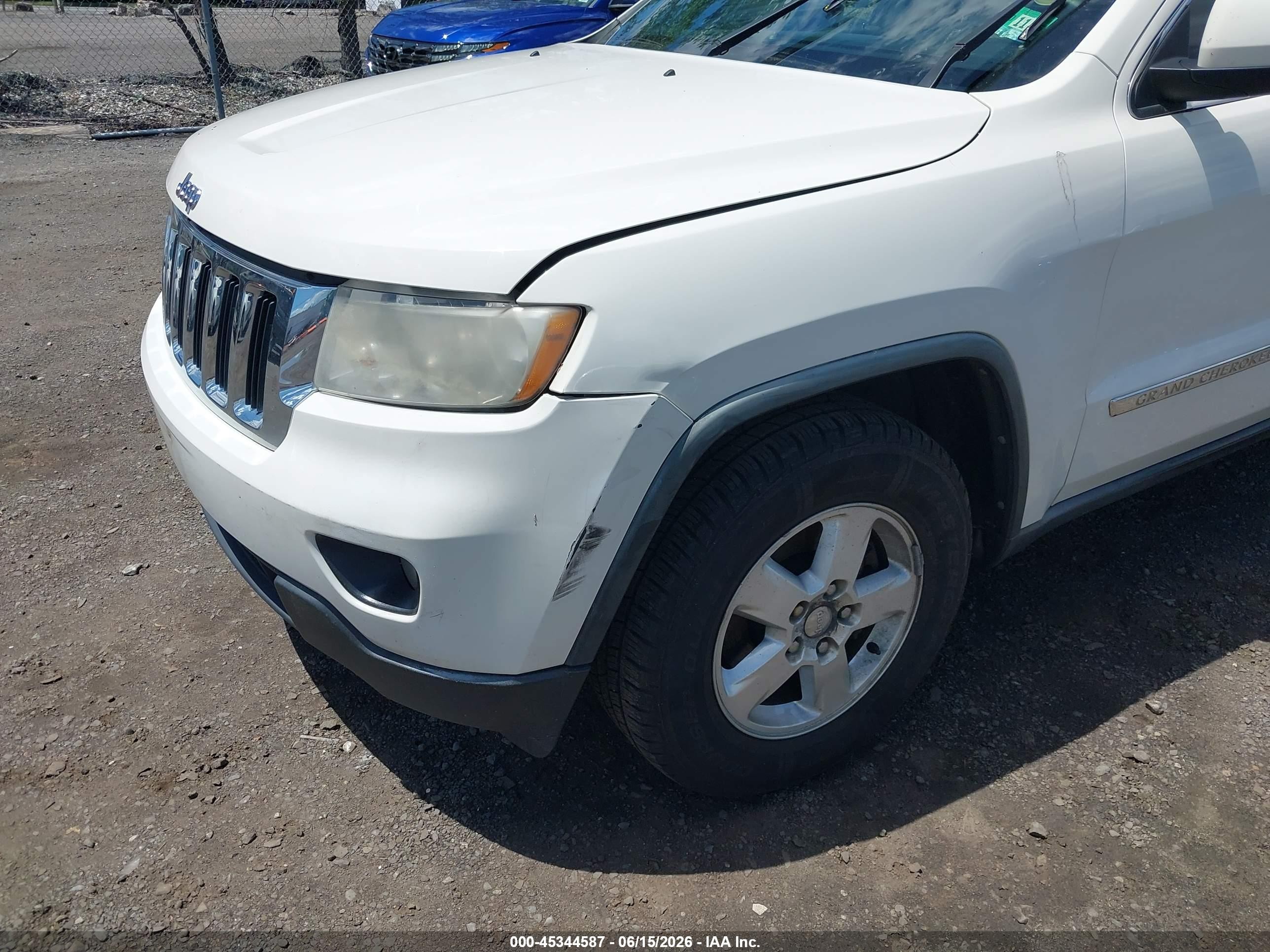 2012 Jeep Grand Cherokee Laredo White vin: 1C4RJFAG1CC156909