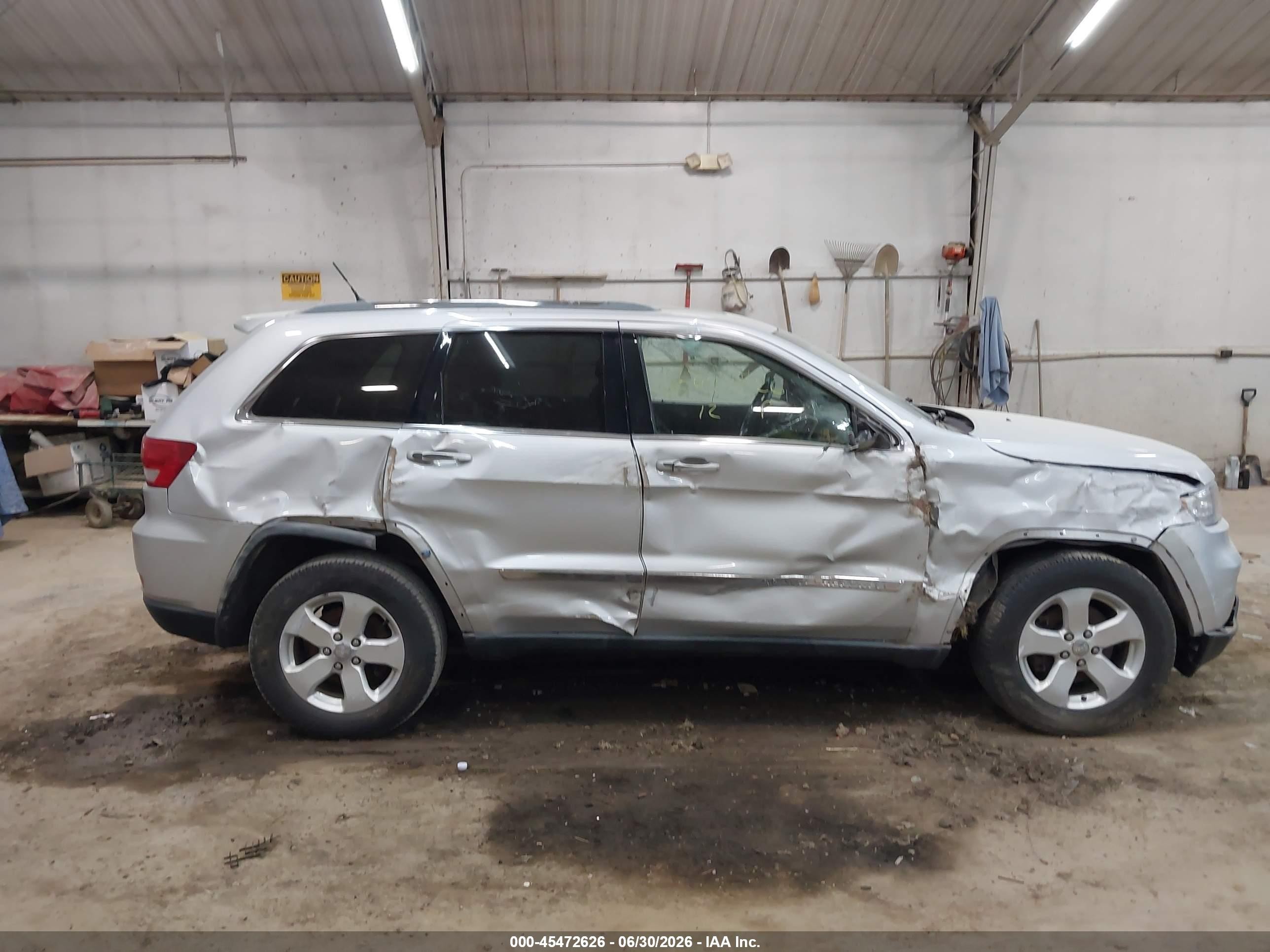 2012 Jeep Grand Cherokee Laredo Silver vin: 1C4RJFAG1CC179669