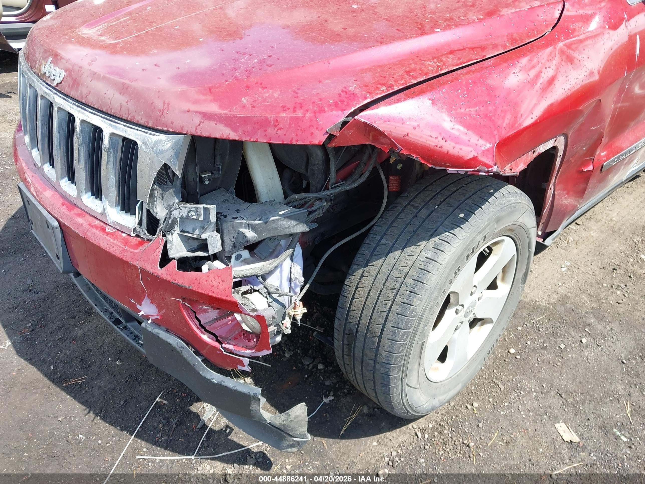 2012 Jeep Grand Cherokee Laredo Burgundy vin: 1C4RJFAG1CC220270