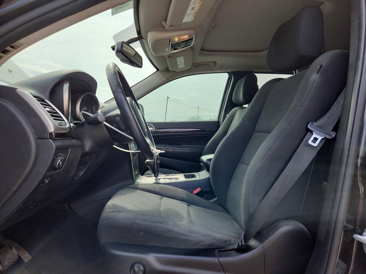 2012 Jeep Grand Cherokee Laredo Черный vin: 1C4RJFAG1CC250076