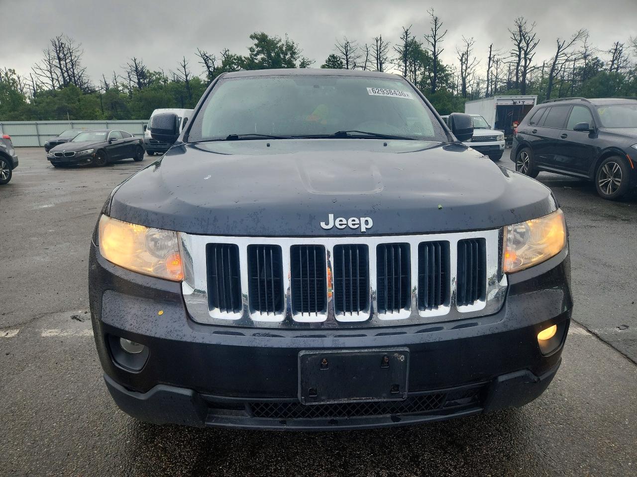 2012 Jeep Grand Cherokee Laredo Gray vin: 1C4RJFAG1CC268965