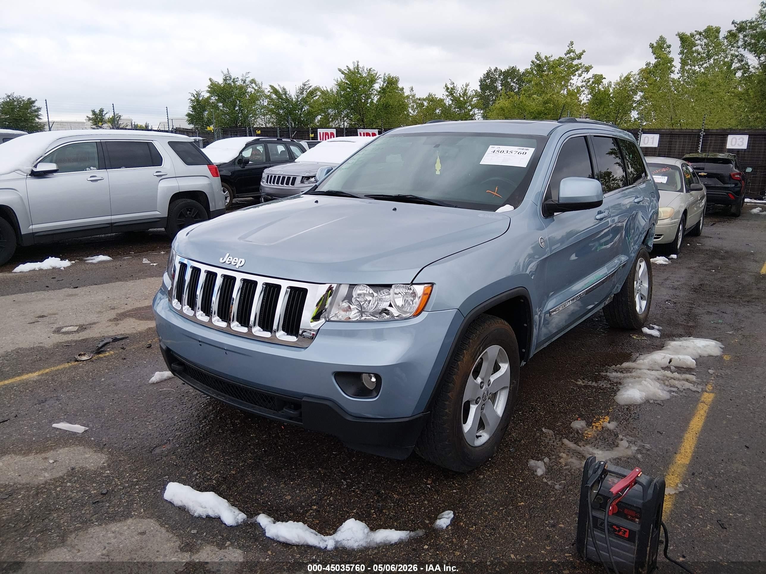 2012 Jeep Grand Cherokee Laredo Gray vin: 1C4RJFAG1CC281134