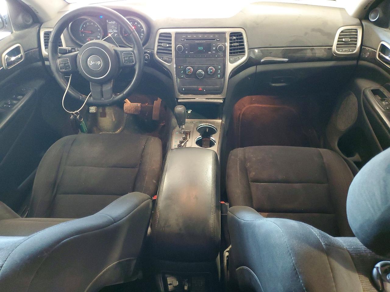 2012 Jeep Grand Cherokee Laredo Burgundy vin: 1C4RJFAG1CC343728