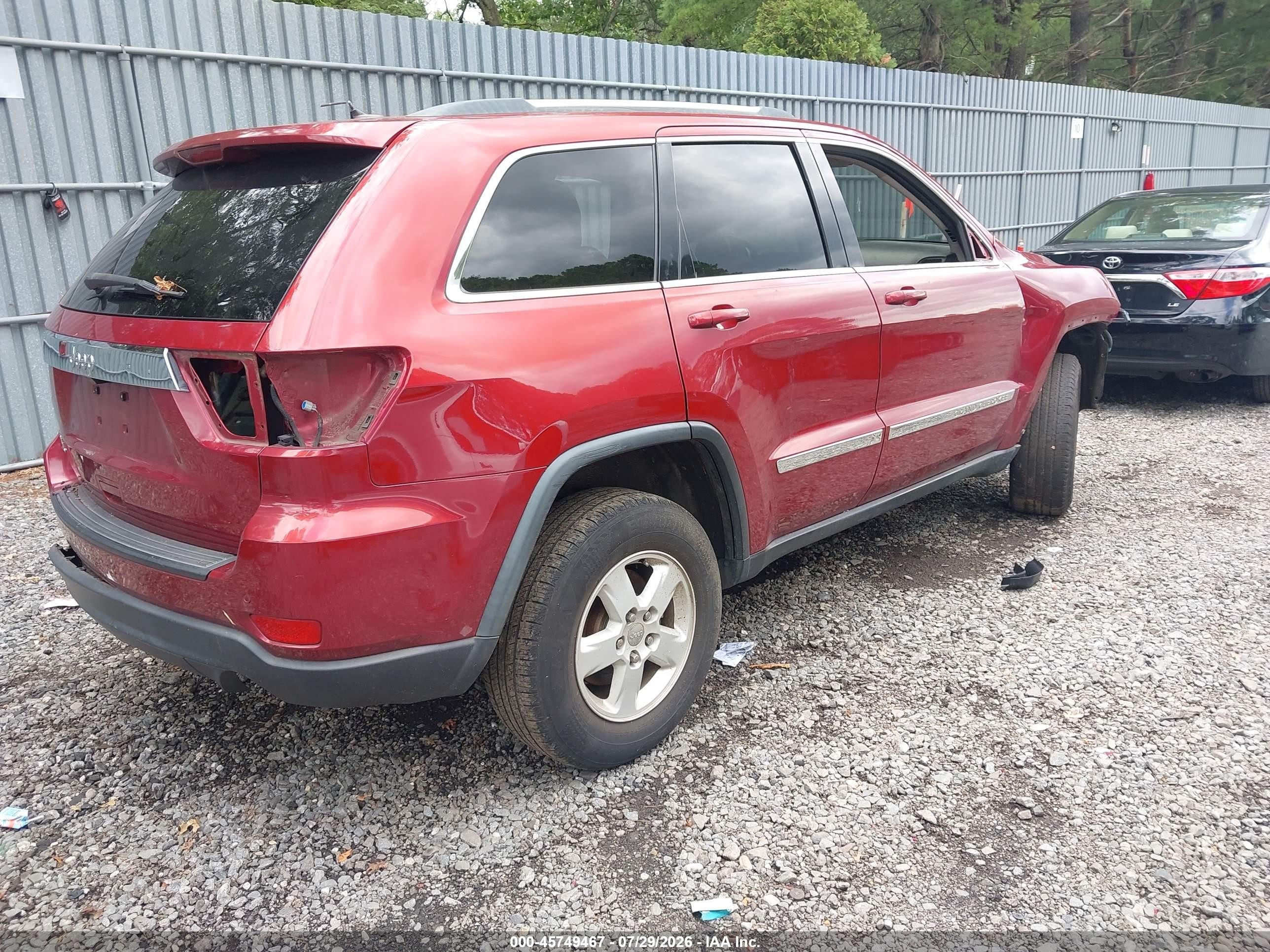 2012 Jeep Grand Cherokee Laredo Red vin: 1C4RJFAG1CC350310