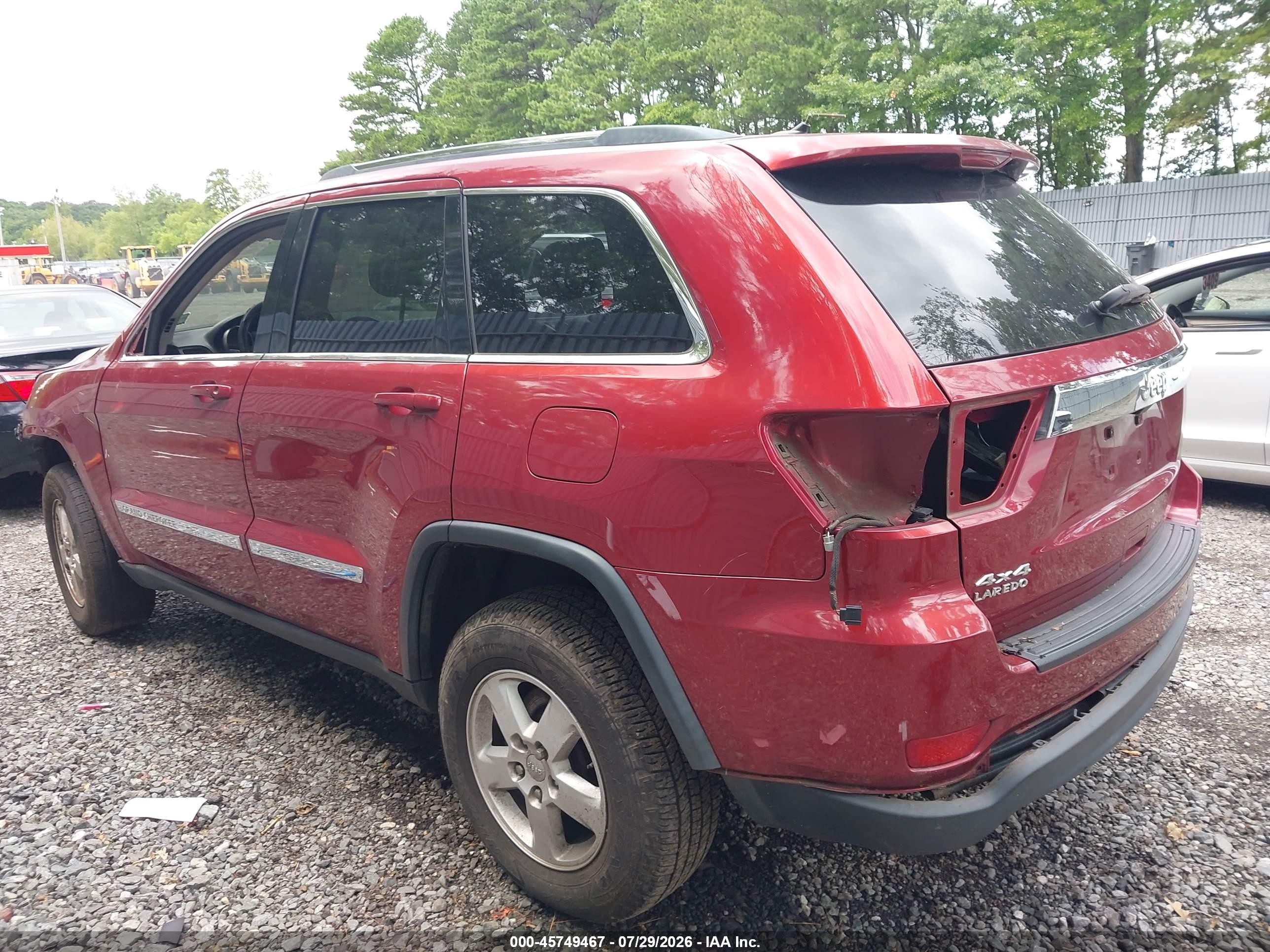 2012 Jeep Grand Cherokee Laredo Red vin: 1C4RJFAG1CC350310