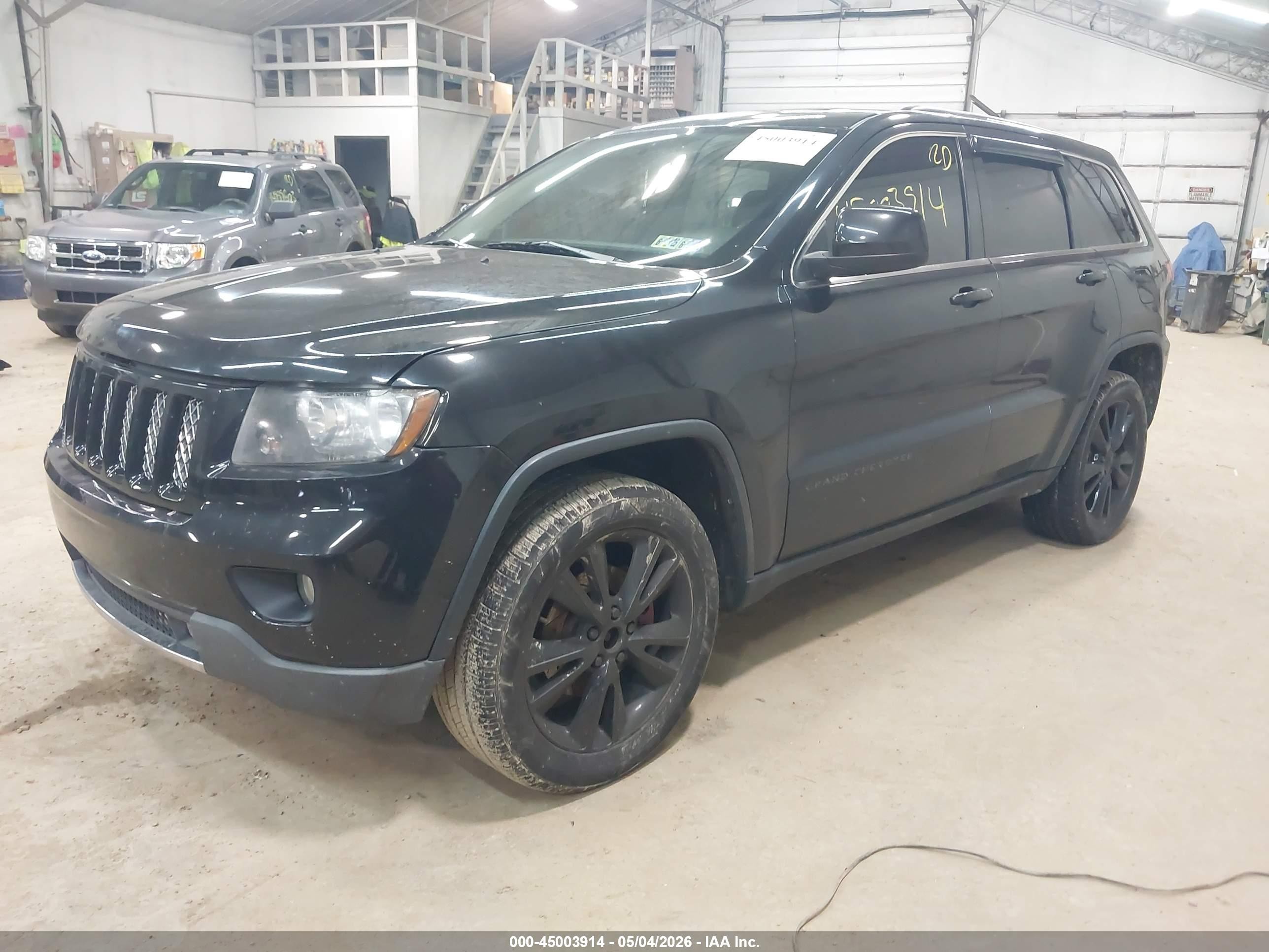 2012 Jeep Grand Cherokee Laredo Черный vin: 1C4RJFAG1CC350596