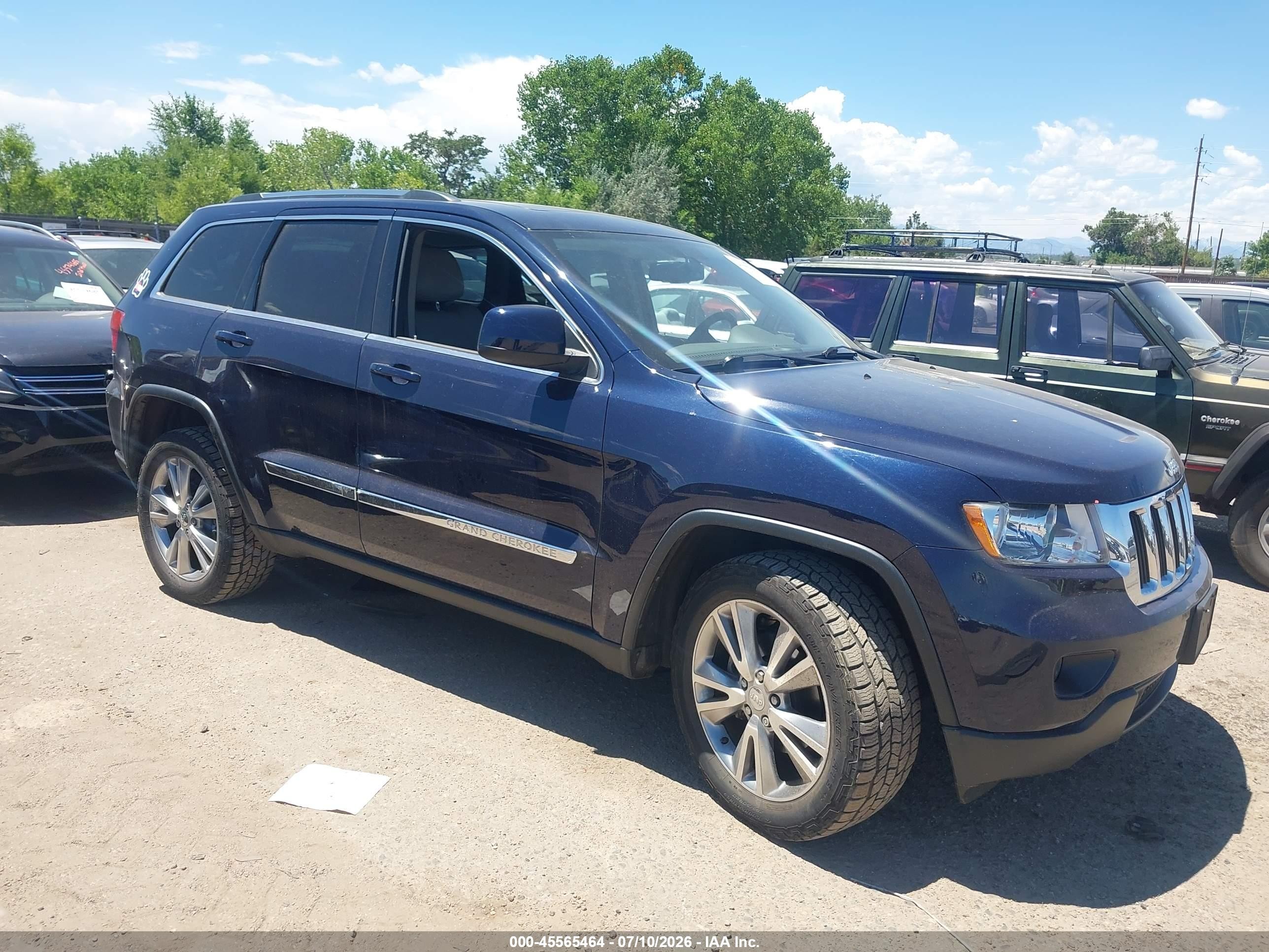2013 Jeep Grand Cherokee Laredo Blue vin: 1C4RJFAG1DC502331