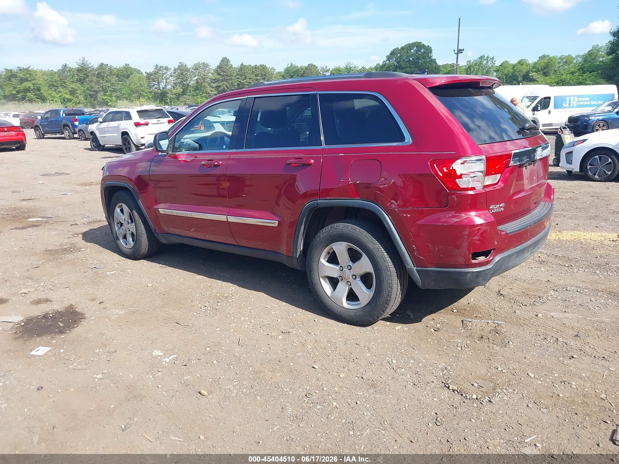 2013 Jeep Grand Cherokee Laredo Maroon vin: 1C4RJFAG1DC507271