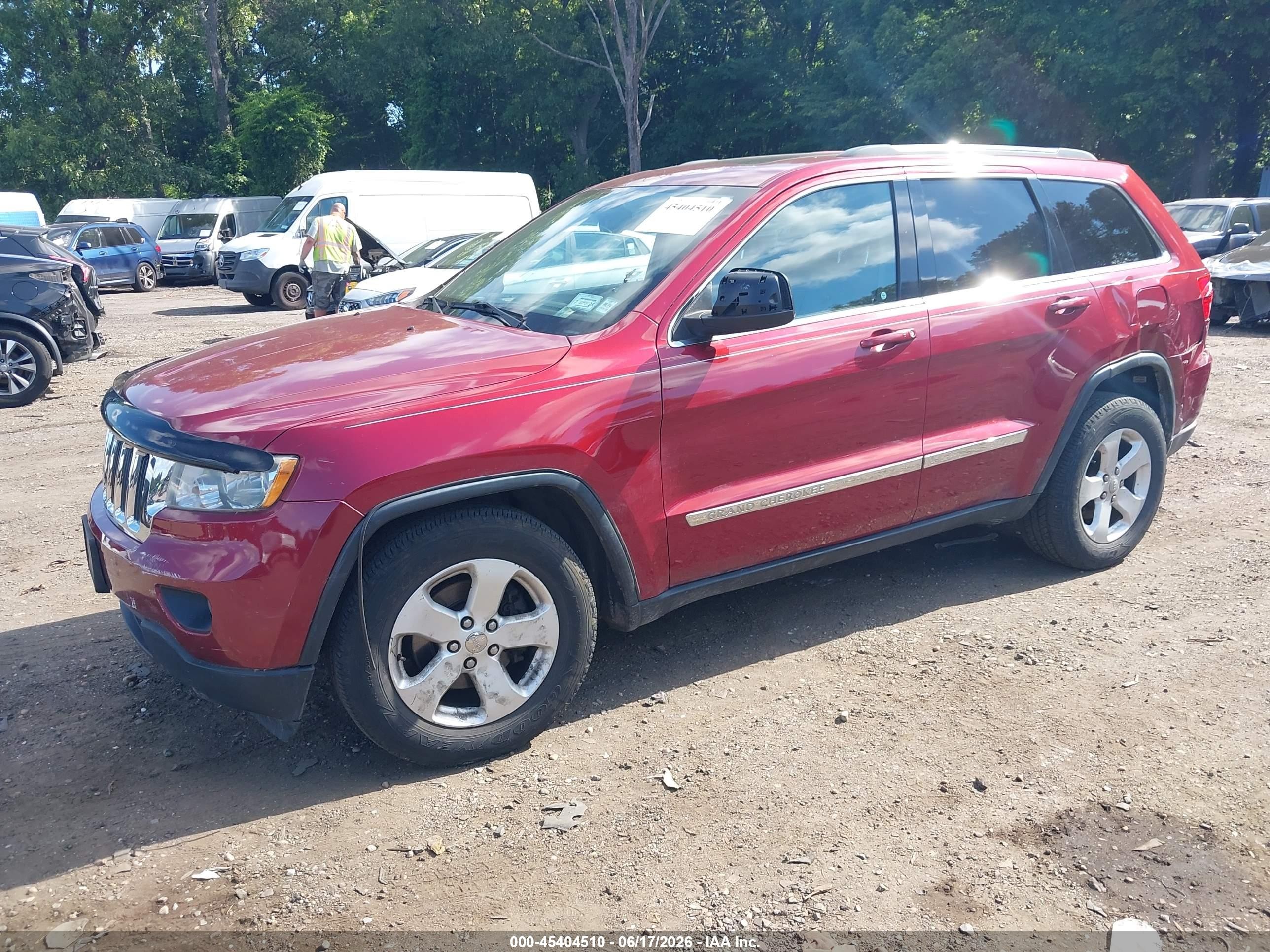 2013 Jeep Grand Cherokee Laredo Maroon vin: 1C4RJFAG1DC507271