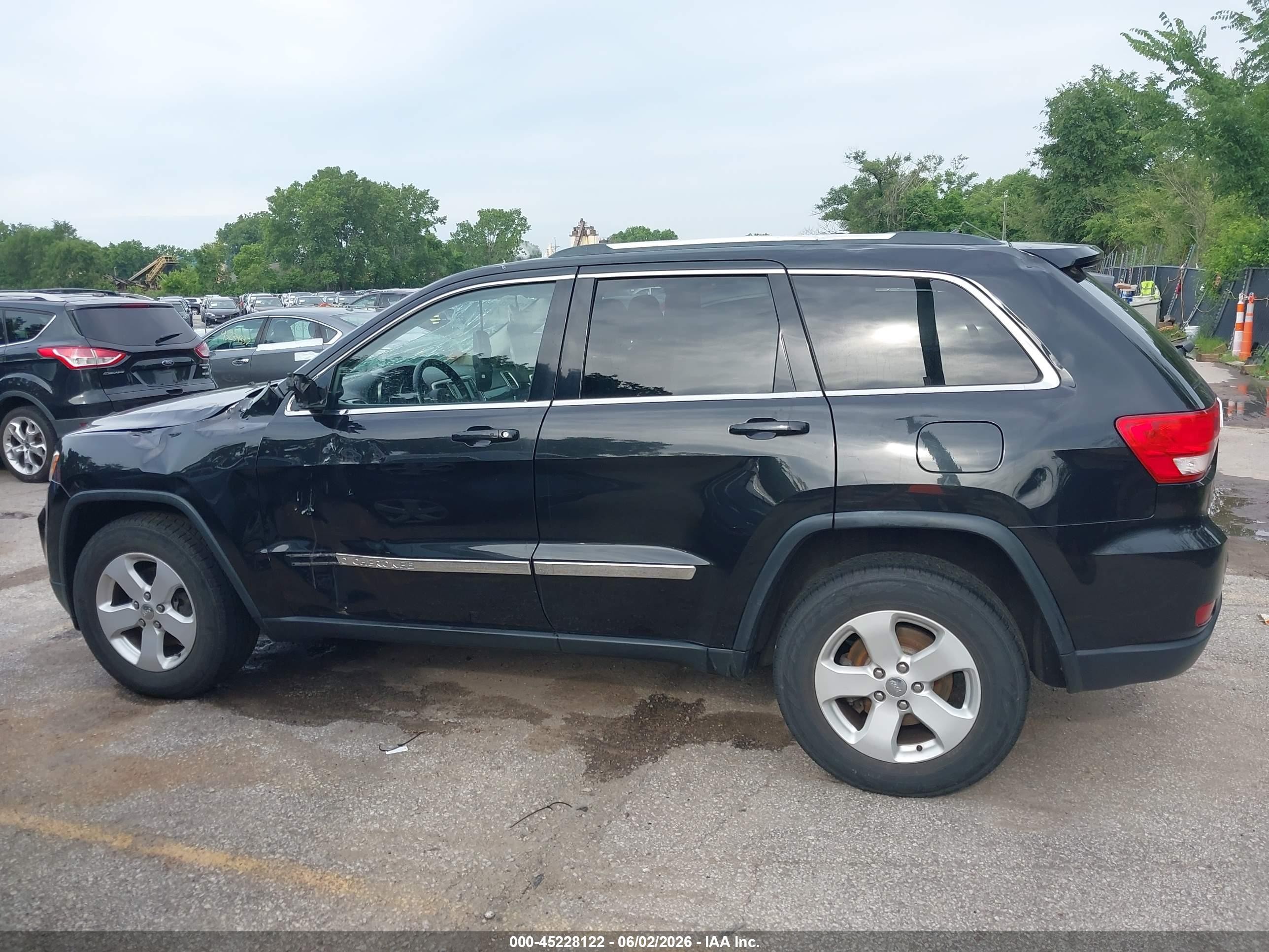 2013 Jeep Grand Cherokee Laredo Black vin: 1C4RJFAG1DC557782