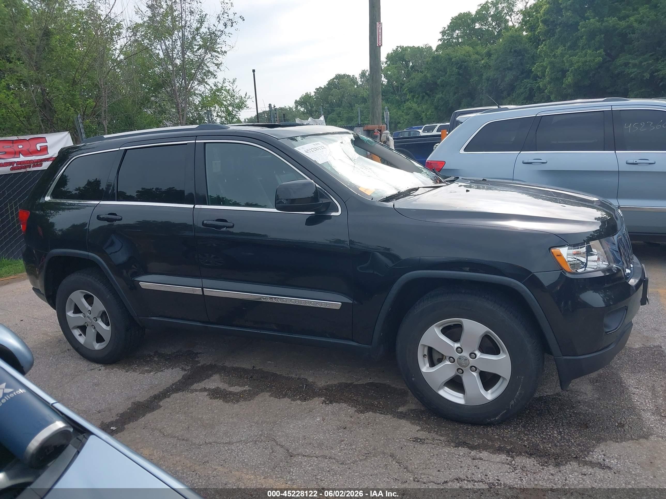 2013 Jeep Grand Cherokee Laredo Black vin: 1C4RJFAG1DC557782