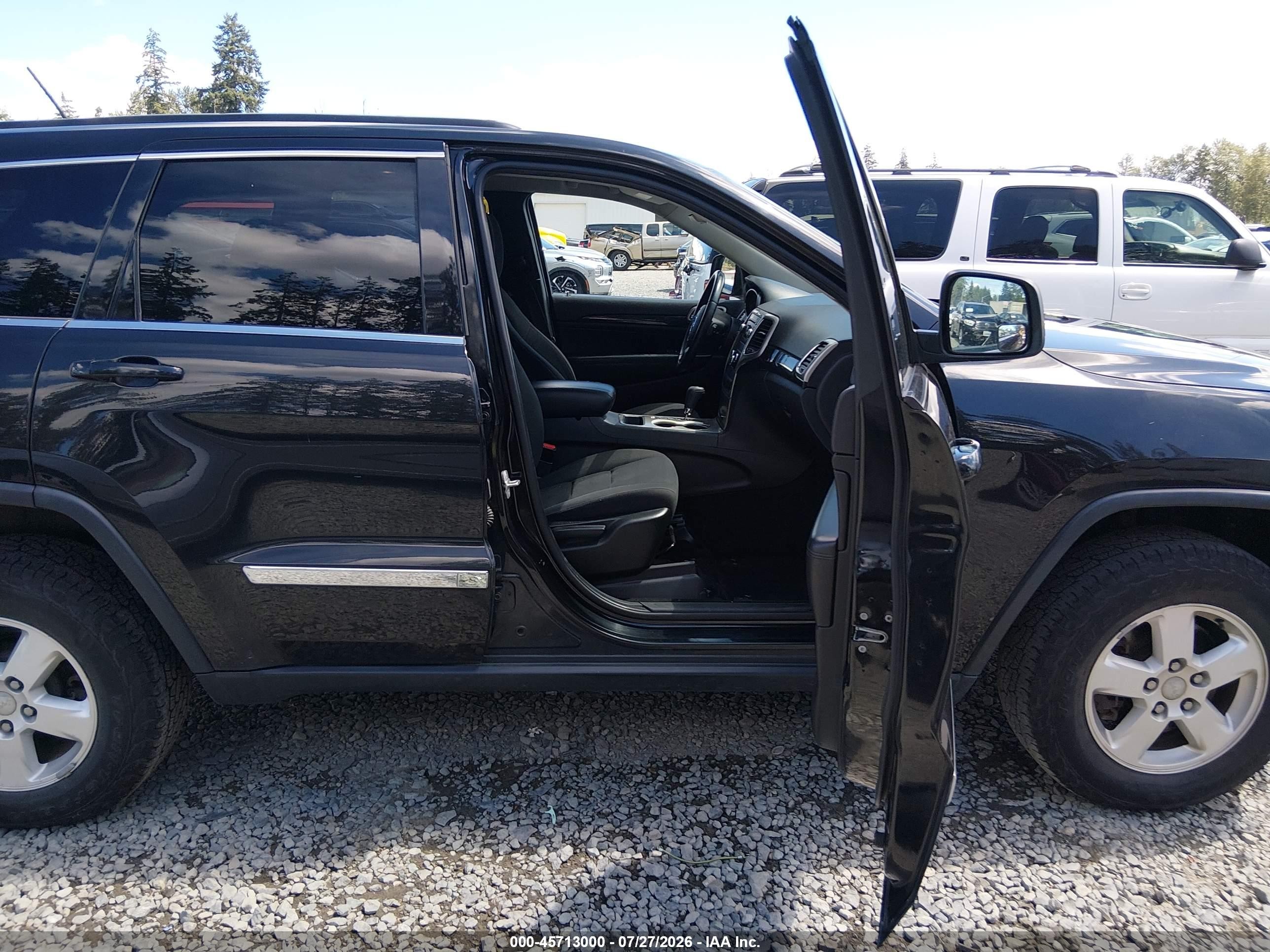 2013 Jeep Grand Cherokee Laredo Black vin: 1C4RJFAG1DC578261