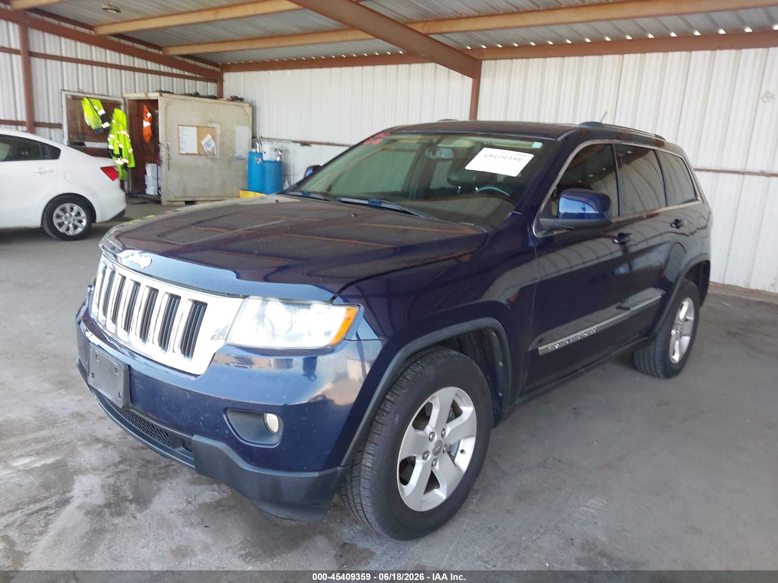 2013 Jeep Grand Cherokee Laredo Dark Blue vin: 1C4RJFAG1DC654917