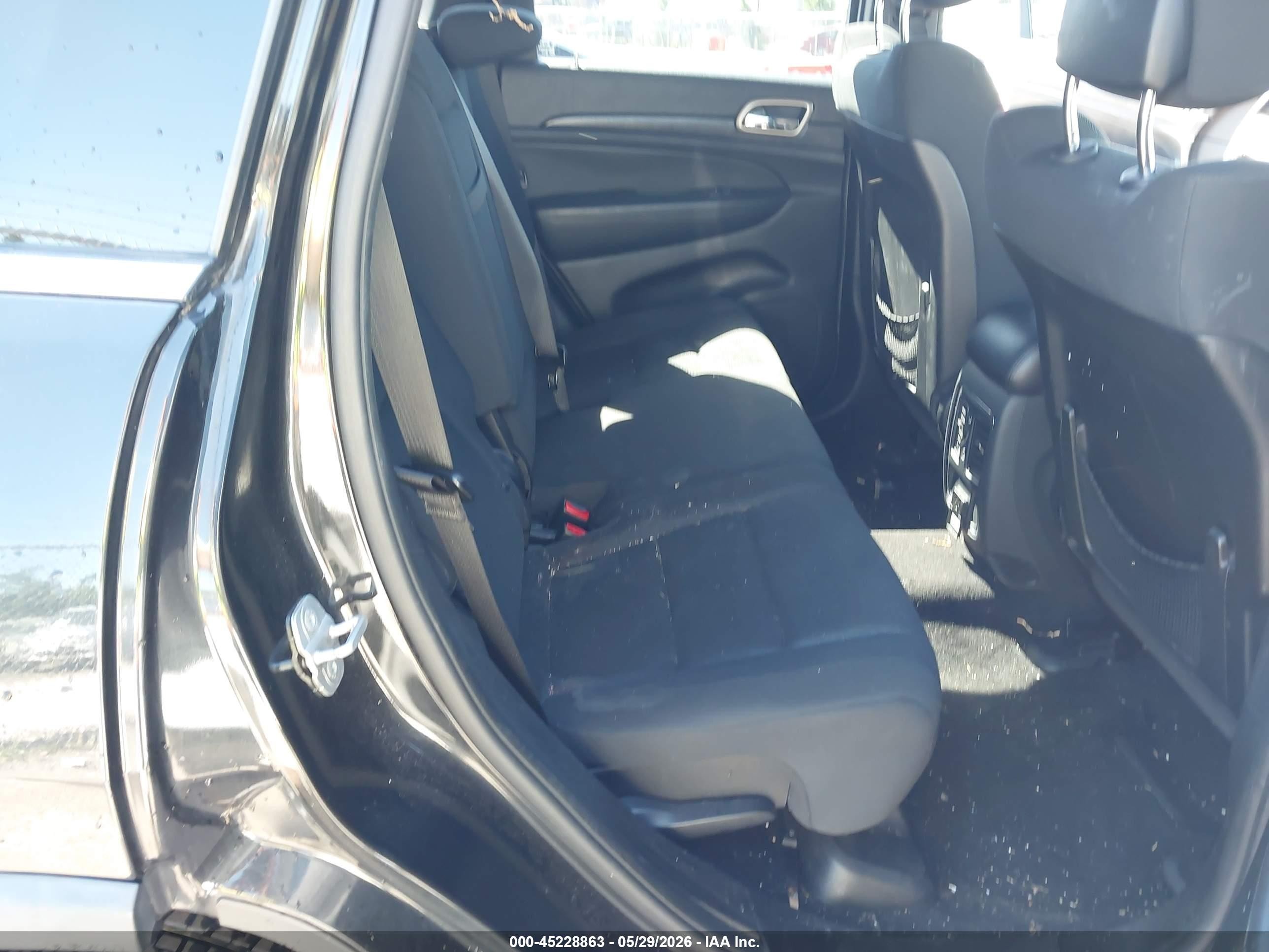 2014 Jeep Grand Cherokee Laredo Black vin: 1C4RJFAG1EC131527