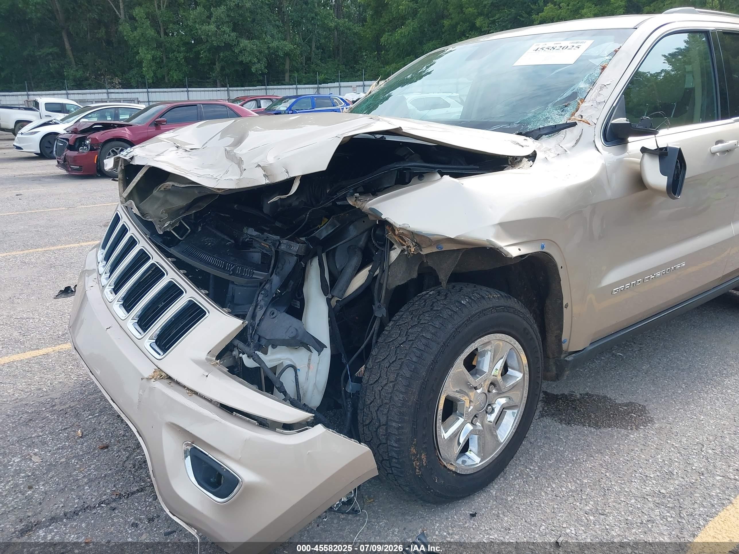 2014 Jeep Grand Cherokee Laredo Beige vin: 1C4RJFAG1EC268757