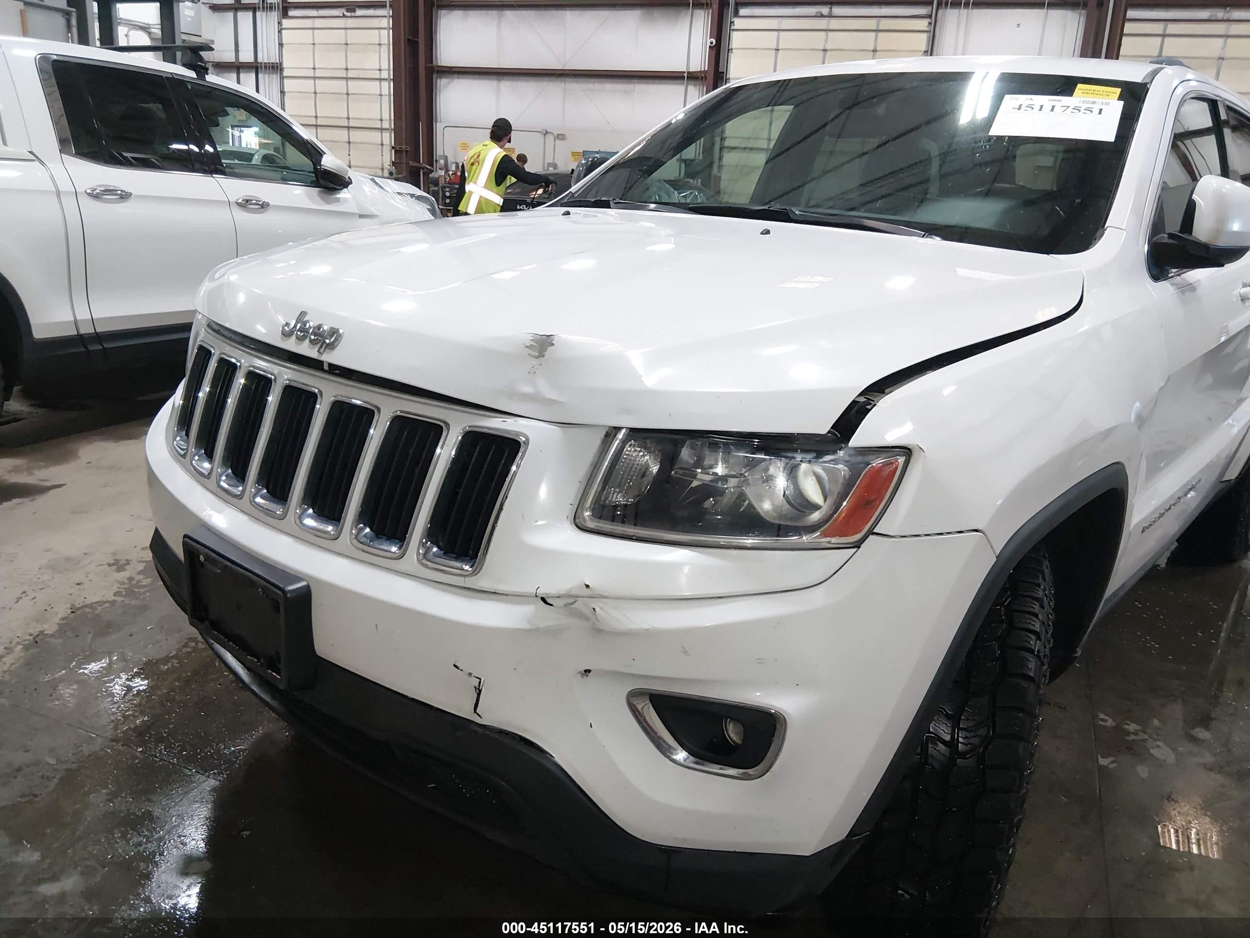 2014 Jeep Grand Cherokee Laredo White vin: 1C4RJFAG1EC272078