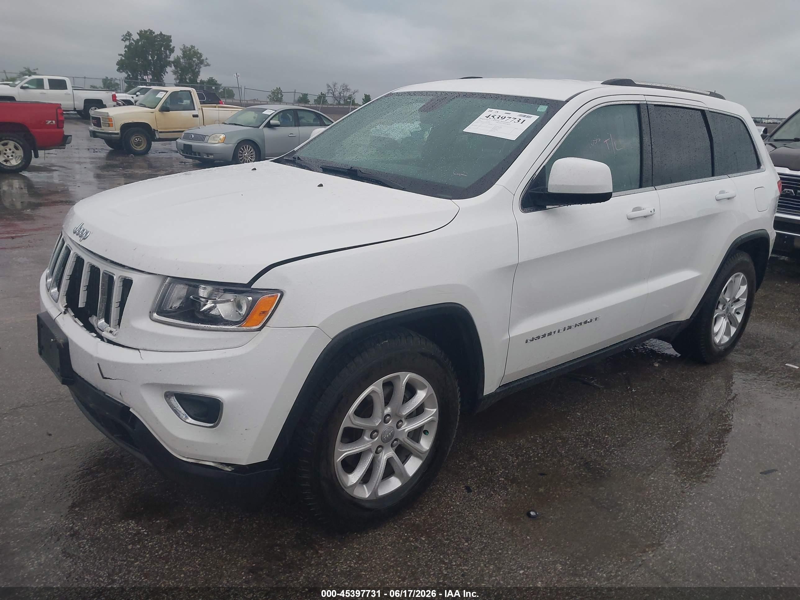 2014 Jeep Grand Cherokee Laredo White vin: 1C4RJFAG1EC413344