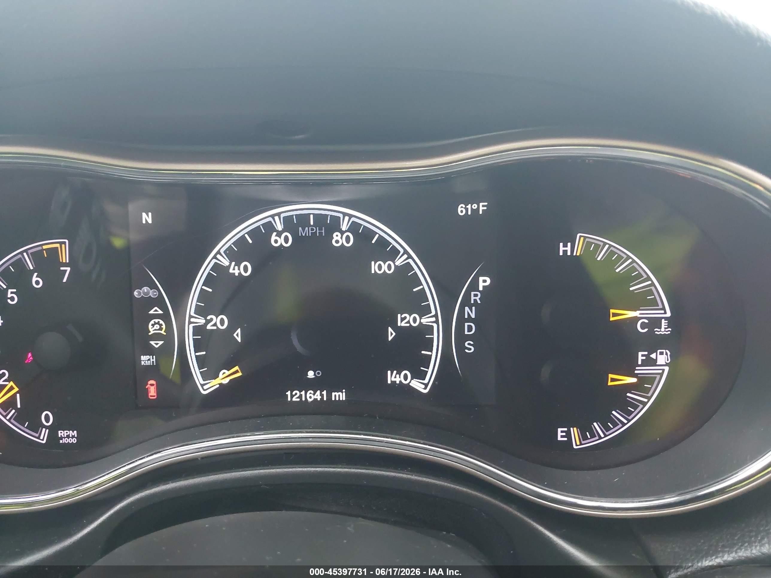 2014 Jeep Grand Cherokee Laredo White vin: 1C4RJFAG1EC413344