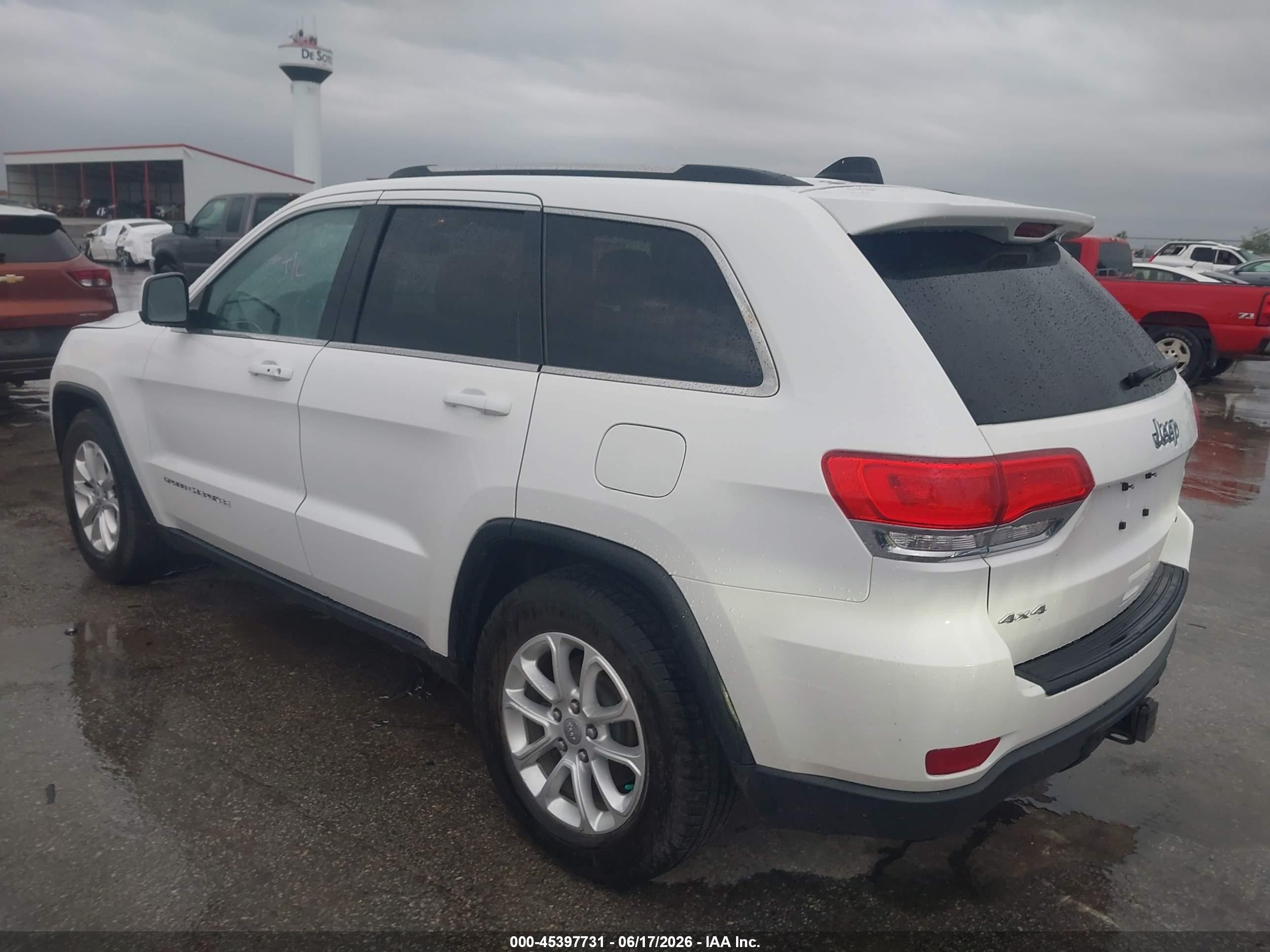 2014 Jeep Grand Cherokee Laredo White vin: 1C4RJFAG1EC413344
