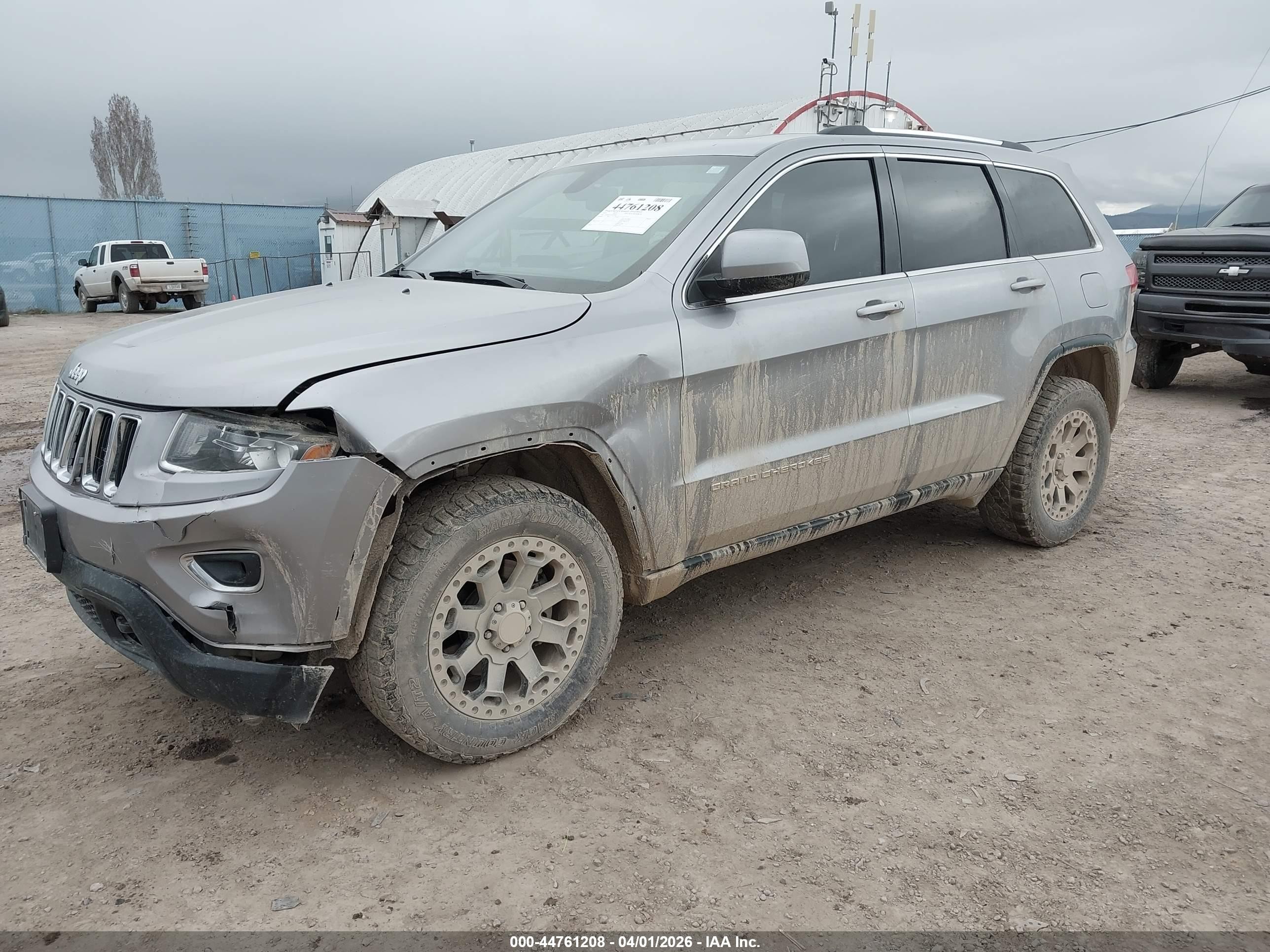 2014 Jeep Grand Cherokee Laredo Серебряный vin: 1C4RJFAG1EC414090